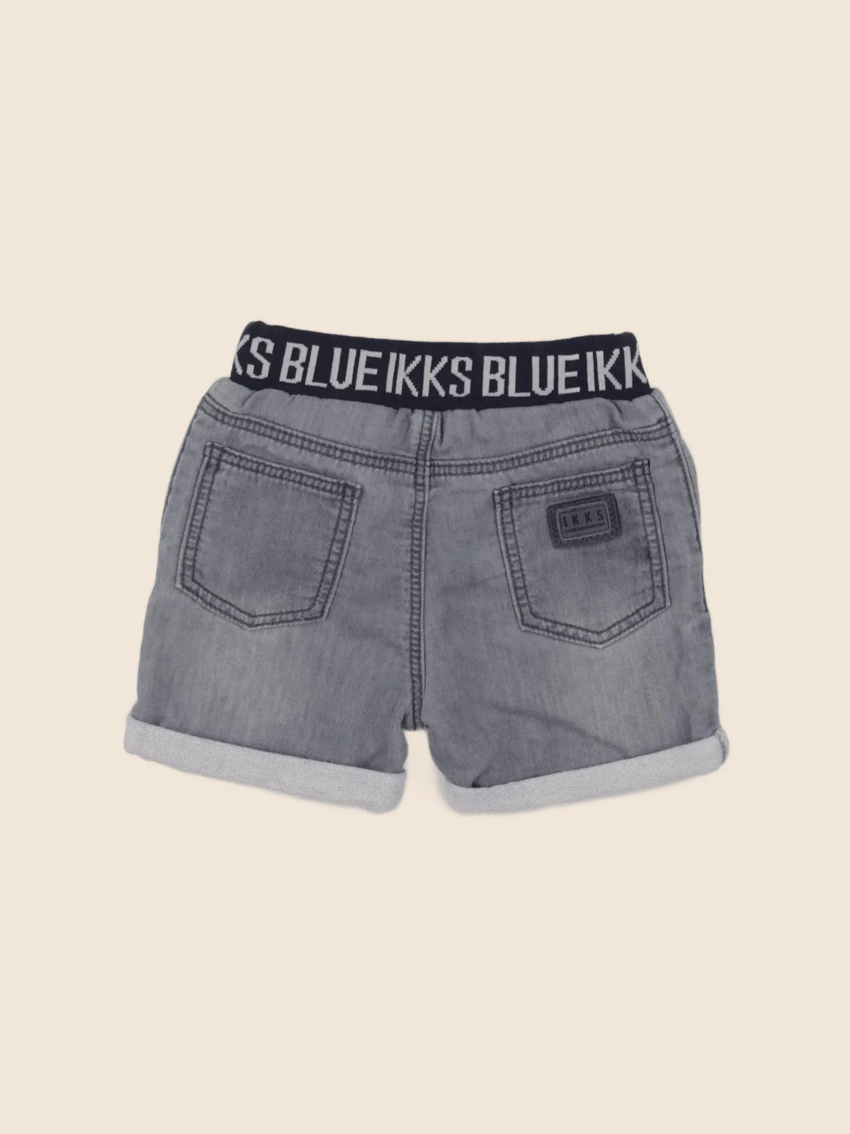 IKKS - short gris - 12 mois