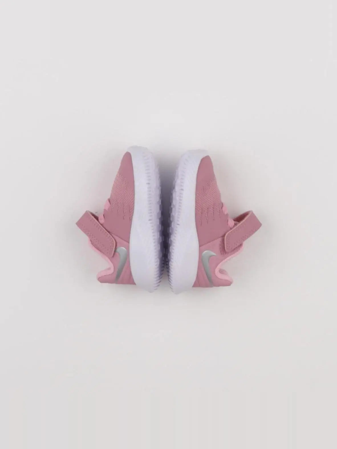 Nike - tennis élastiqué rose - pointure 17