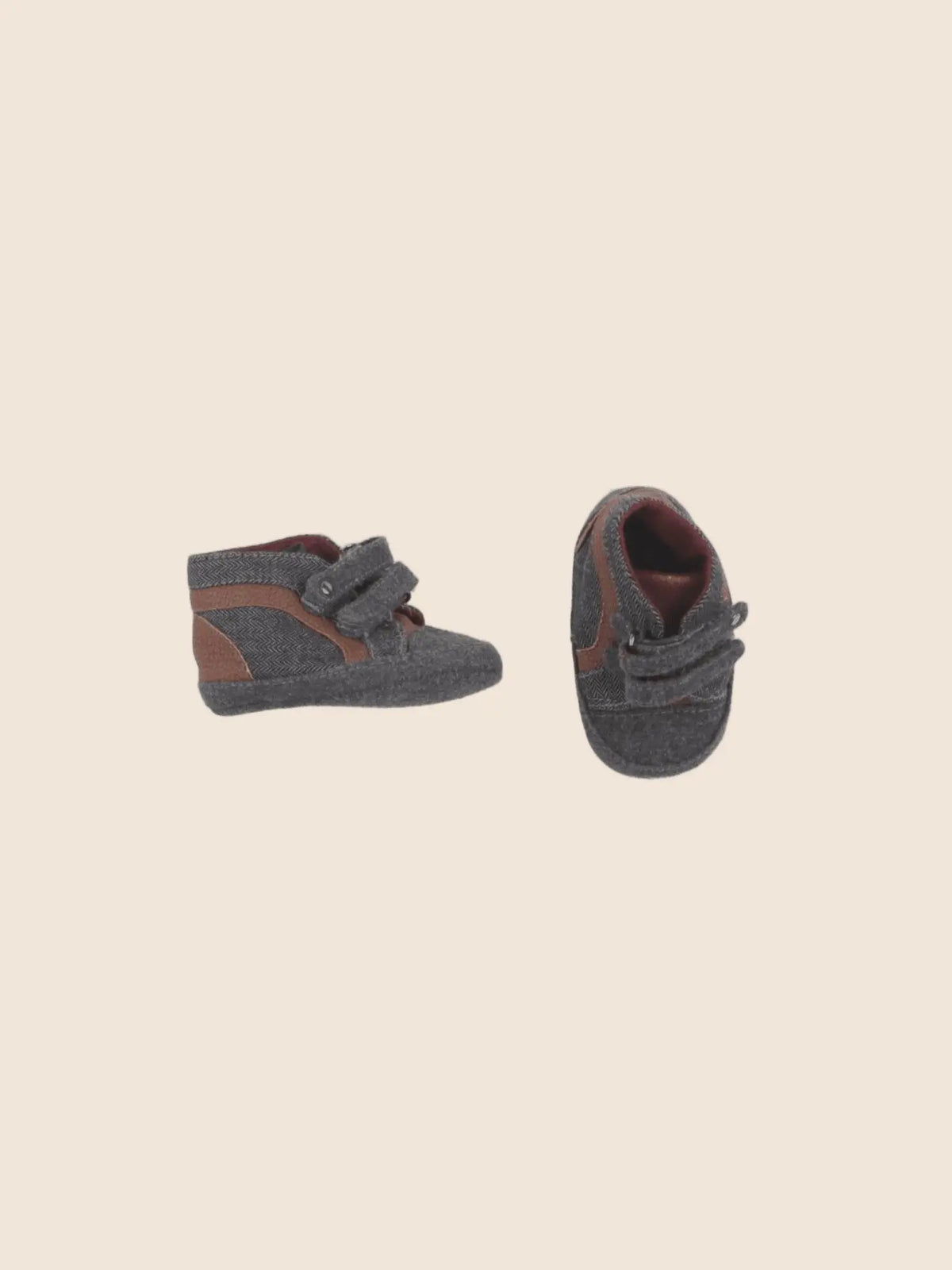 Tape à l'oeil - chaussons gris - pointure 18/19