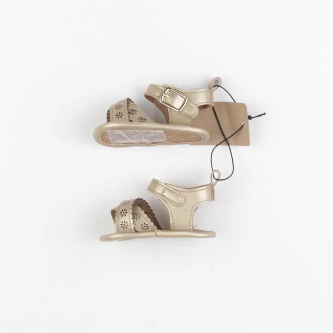 Tape à l'oeil - sandales or - pointure 17