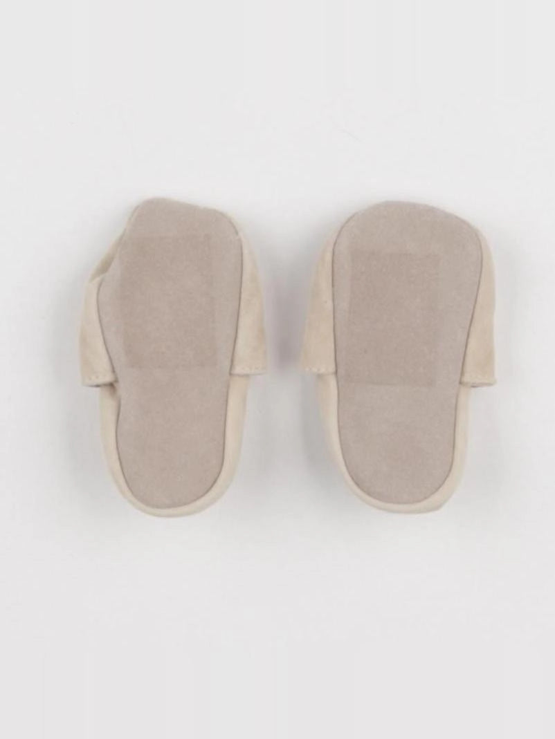 Tape à l'oeil - chaussons beige - pointure 17