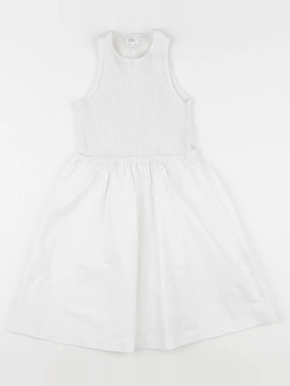 Zara - robe blanc - 9 ans