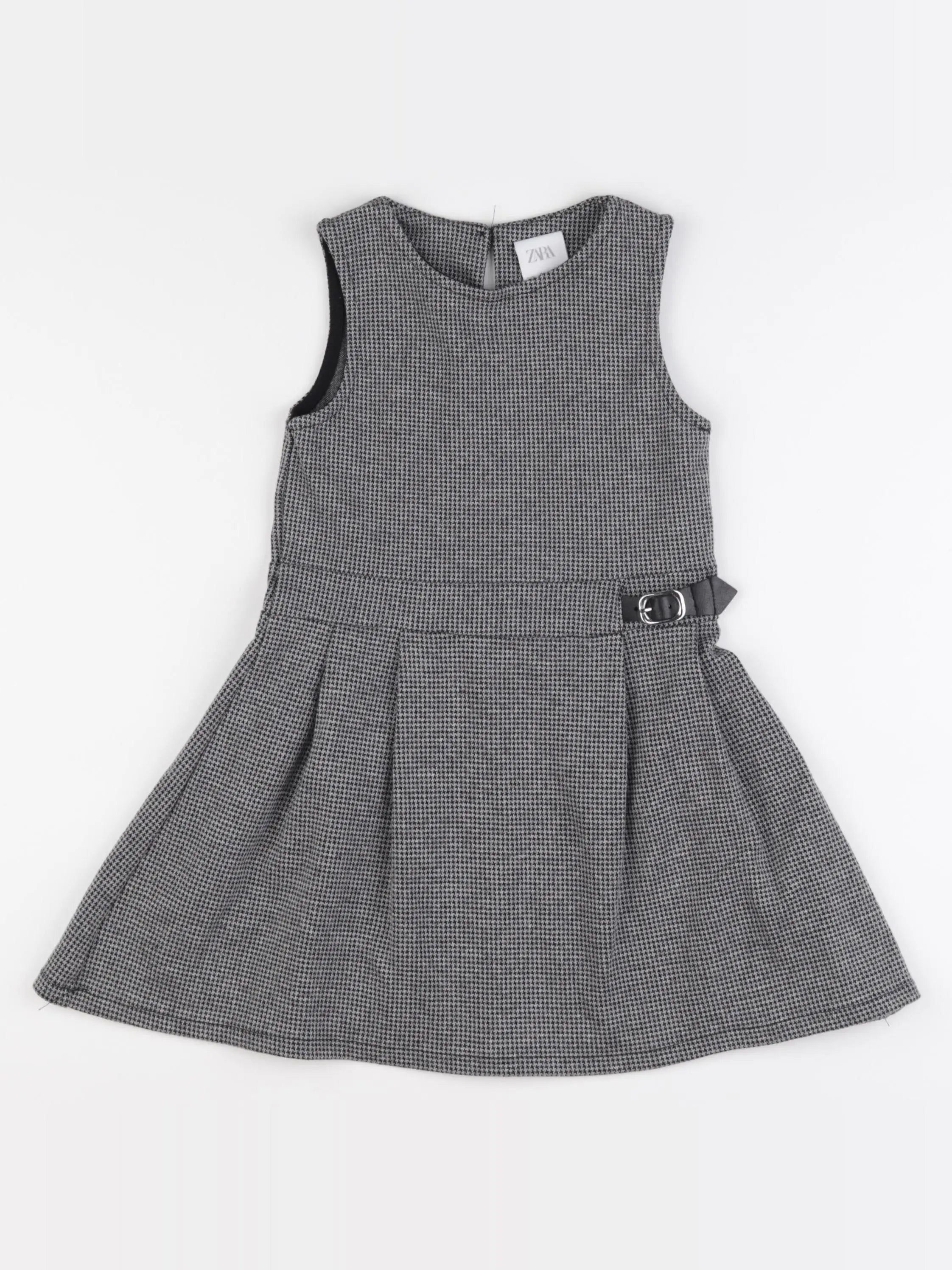 Zara - robe noir - 6 ans