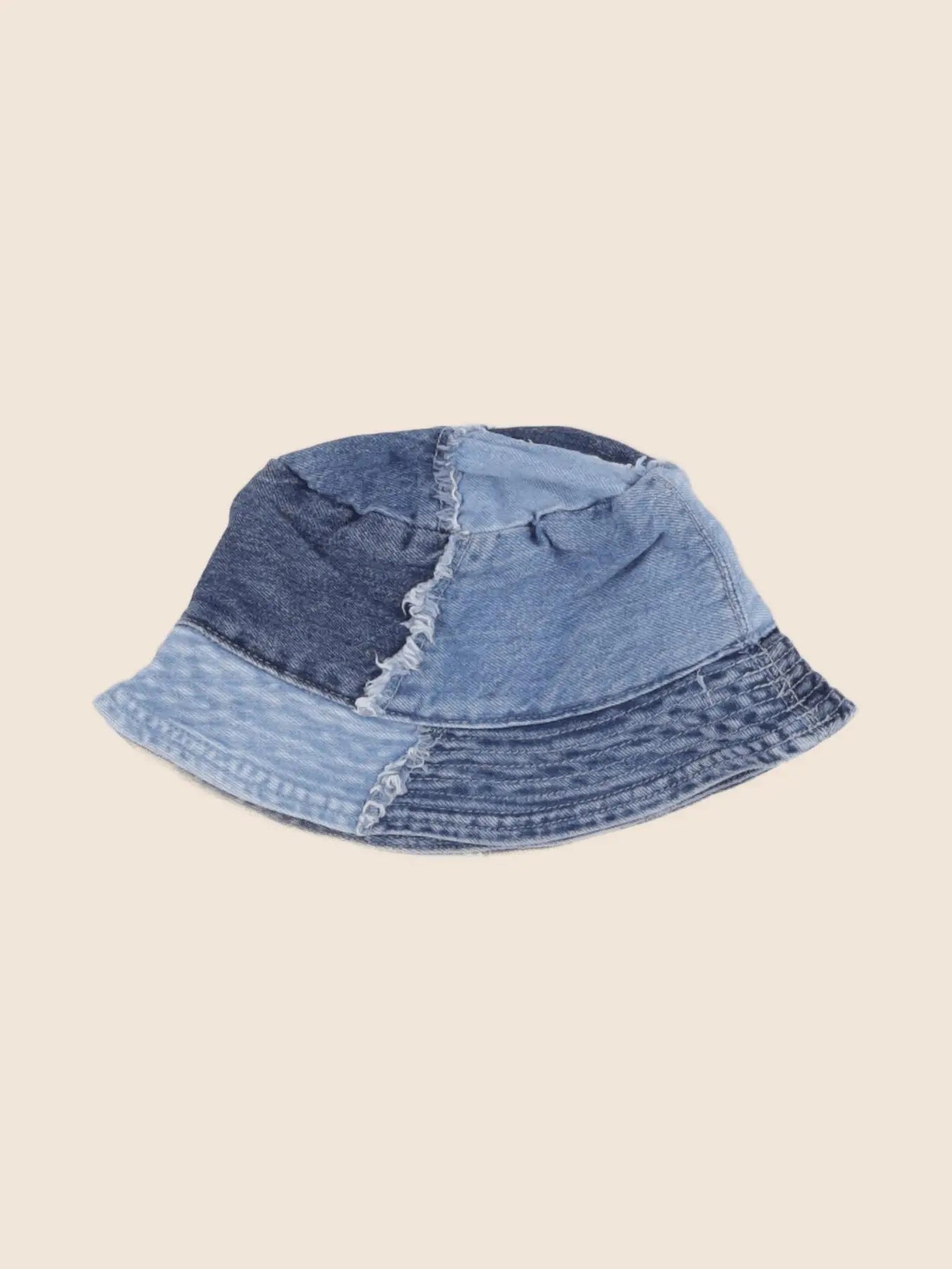 Zara - chapeau bleu - 4/5 ans