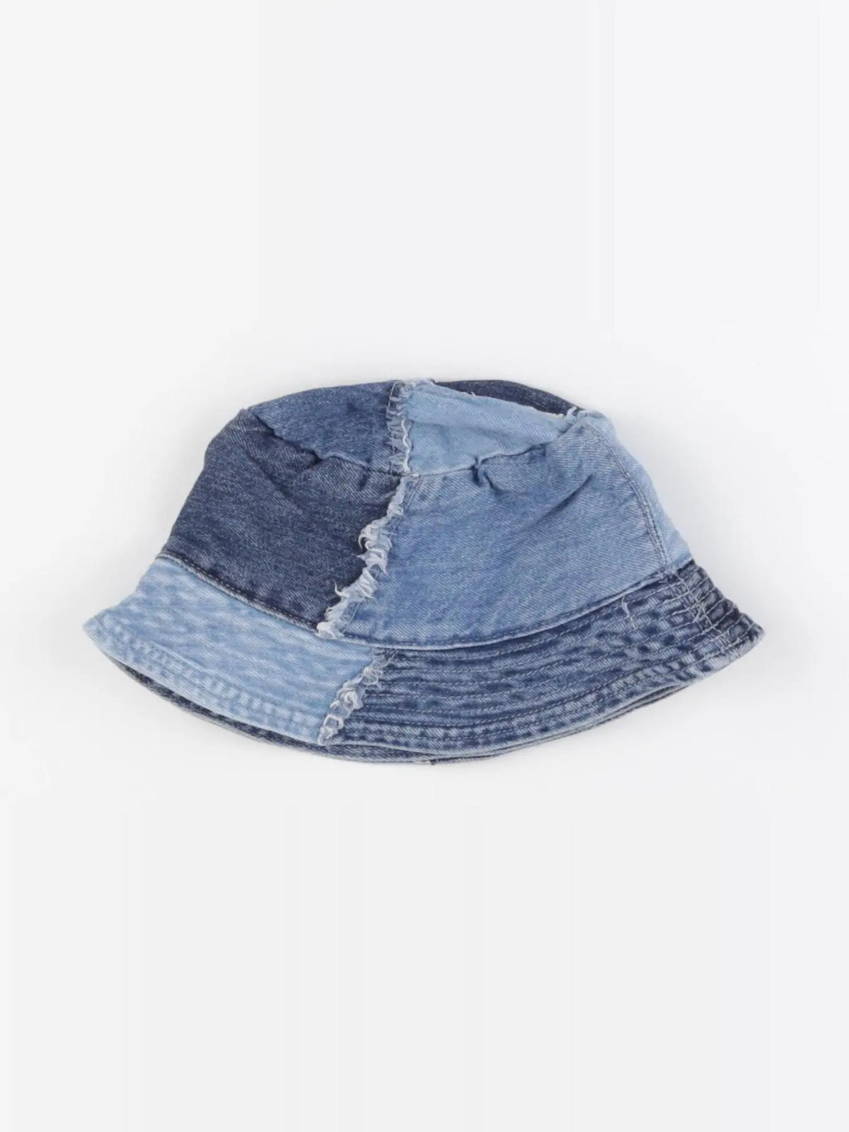 Zara - chapeau bleu - 4/5 ans