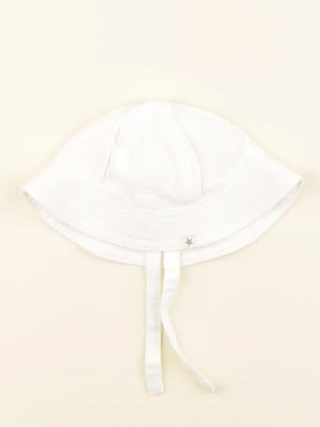 Zara - chapeau blanc - 3/6 mois