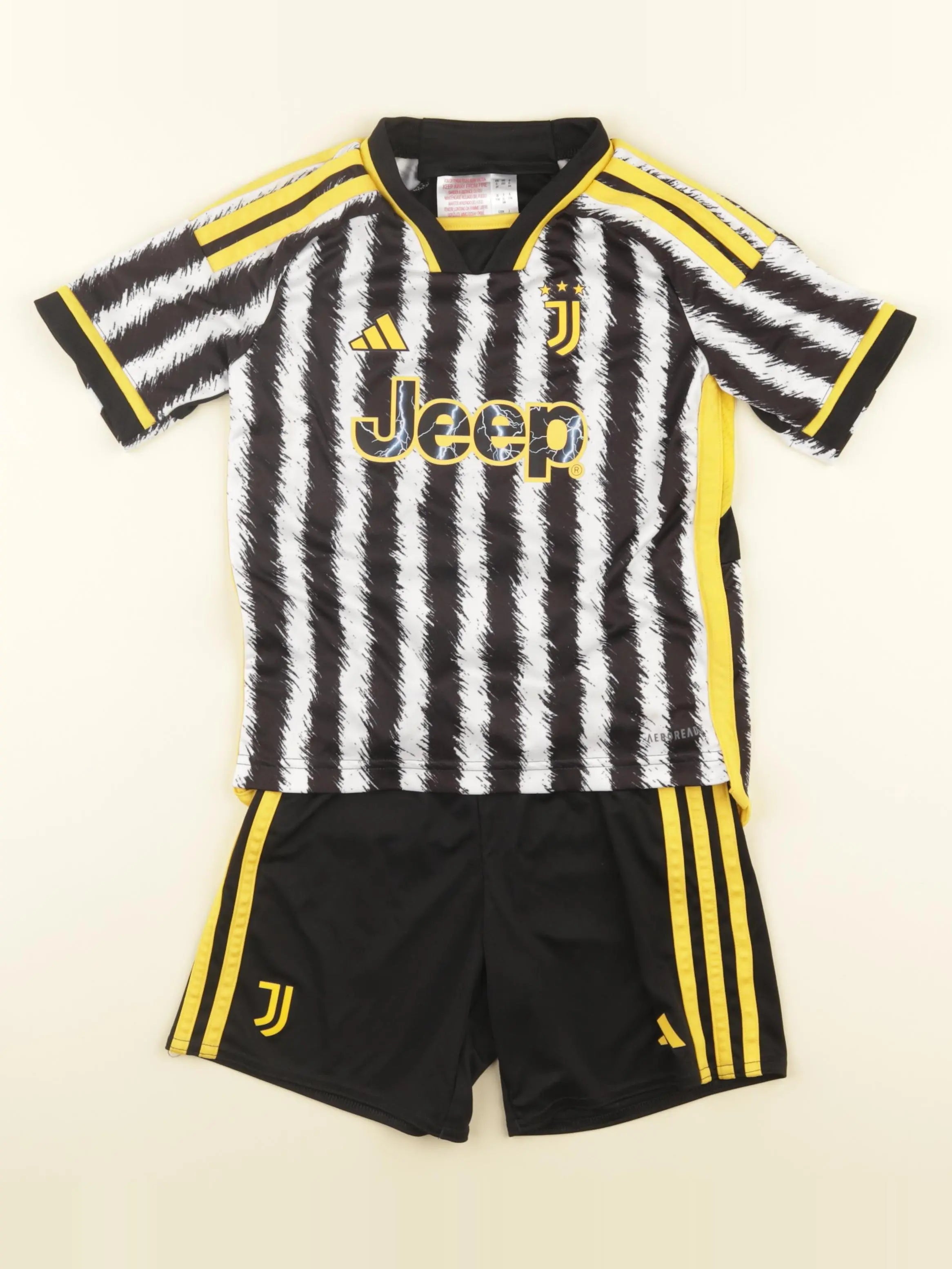 Adidas - ensemble noir - 5/6 ans