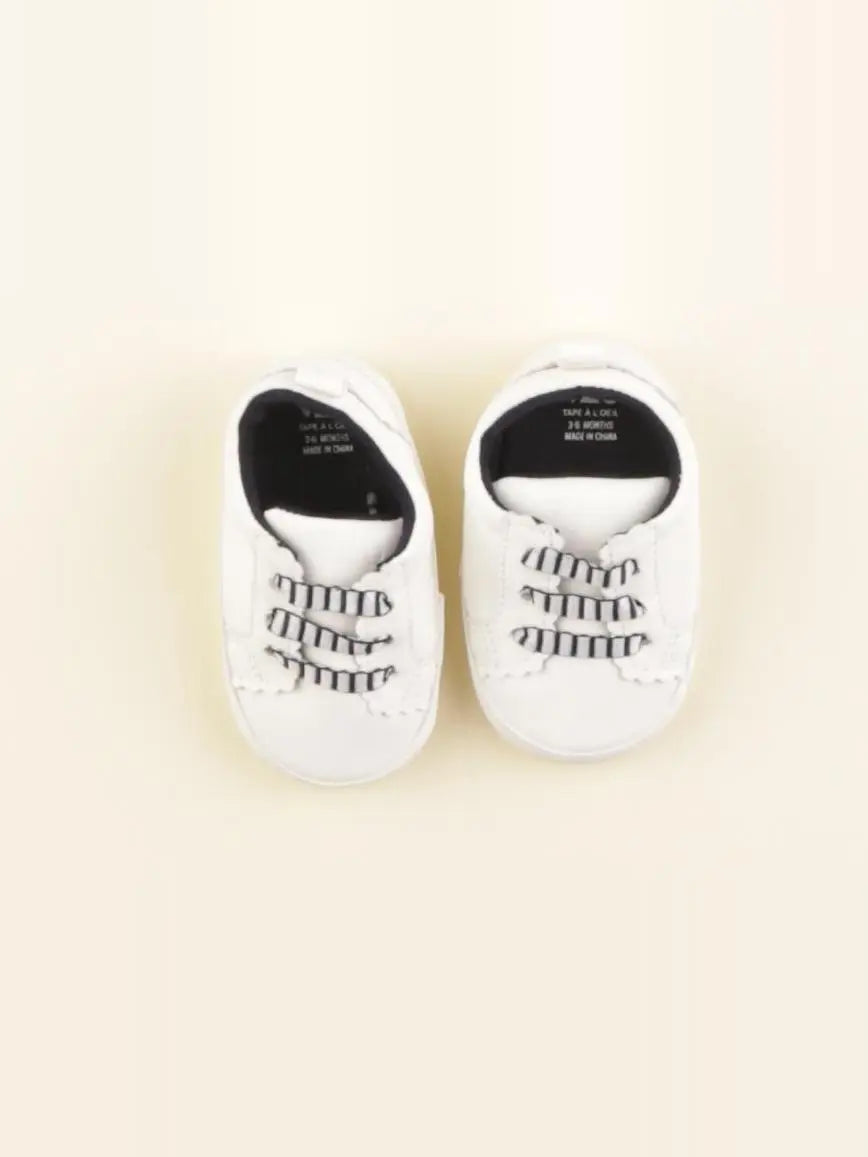 Tape à l'oeil - chaussons blanc - pointure 17