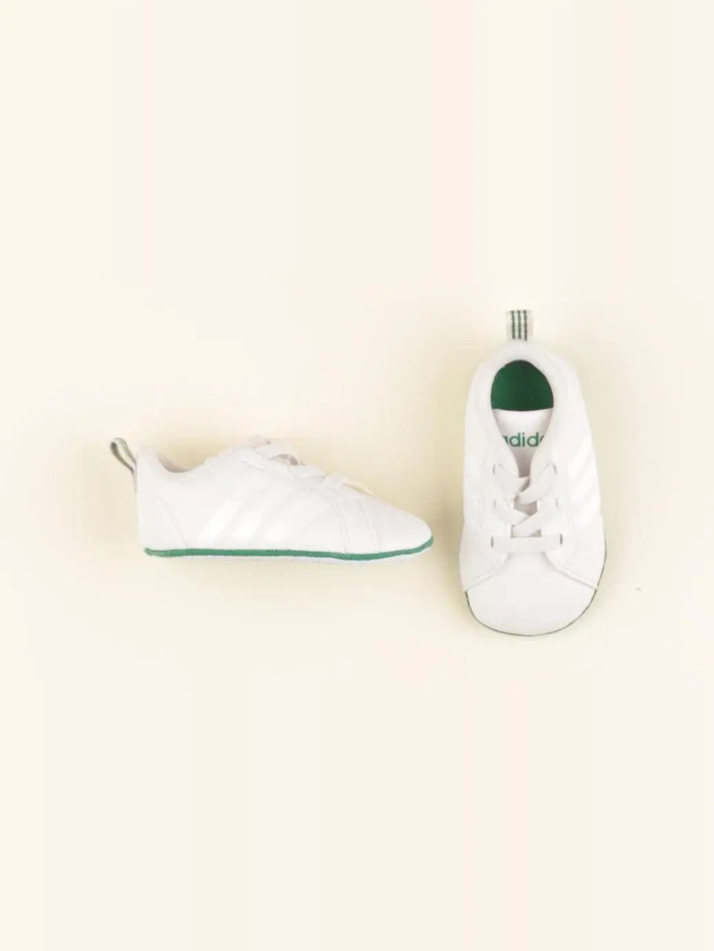 Adidas - chaussons blanc, vert - pointure 16