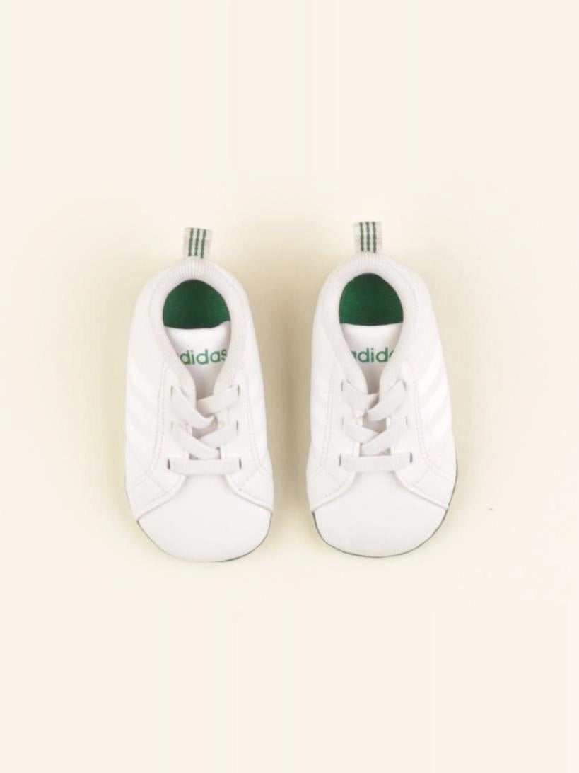 Adidas - chaussons blanc, vert - pointure 16