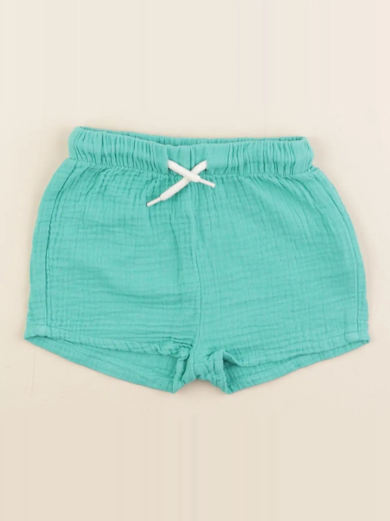 Vertbaudet - short vert - 12 mois