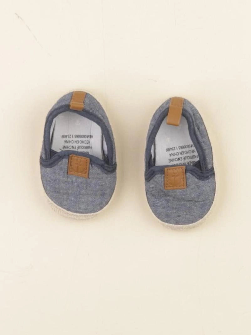 H&M - chaussons bleu - pointure 15