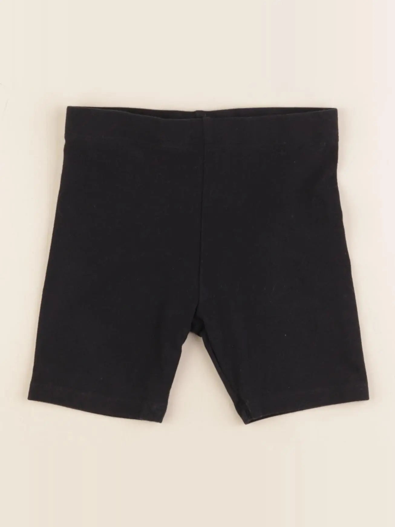 Next - short noir - 3 ans