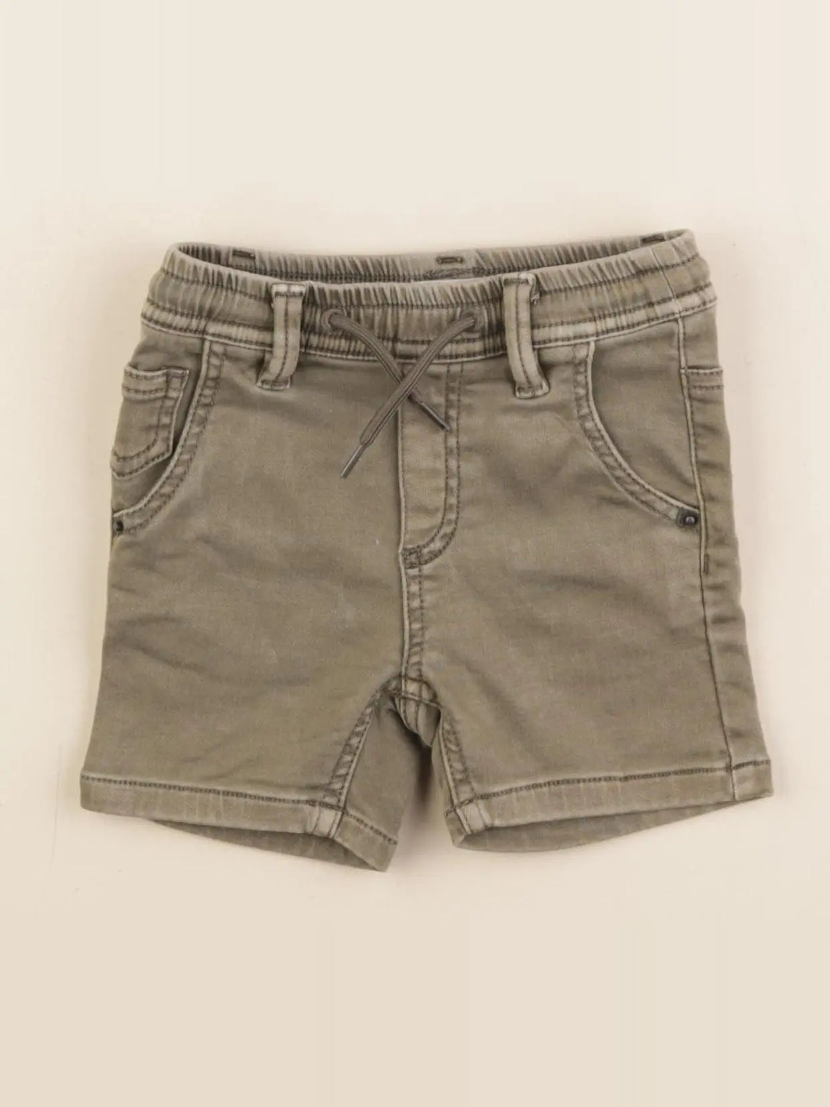 IKKS - short vert - 18 mois