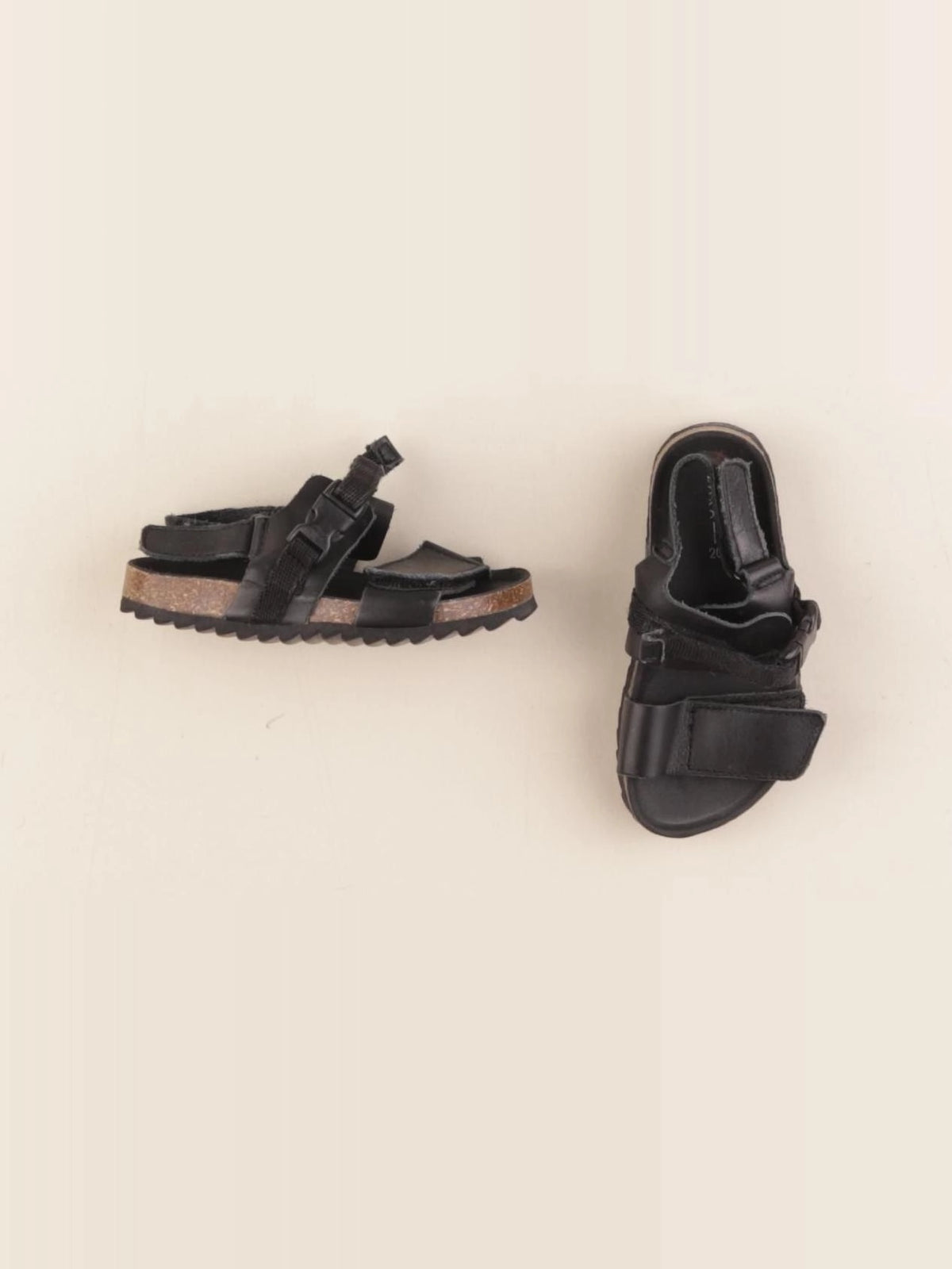 Zara - sandales noir - pointure 20