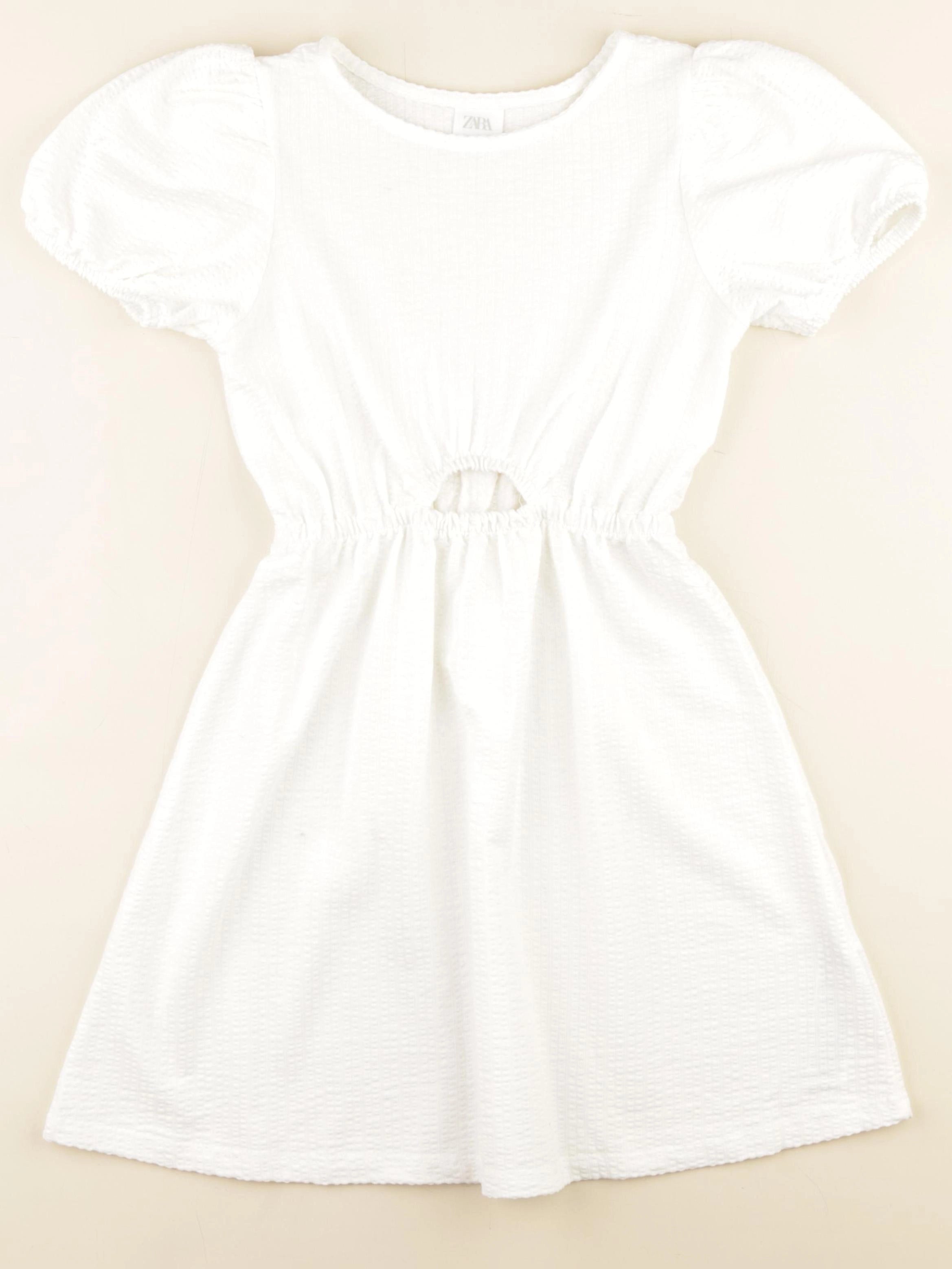 Zara - robe blanc - 9 ans
