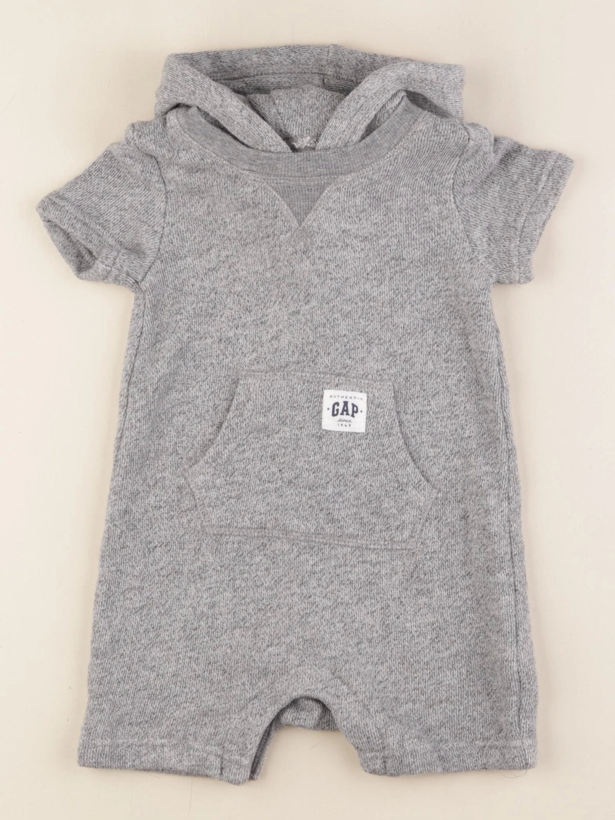 GAP - combinaison gris - 6/12 mois