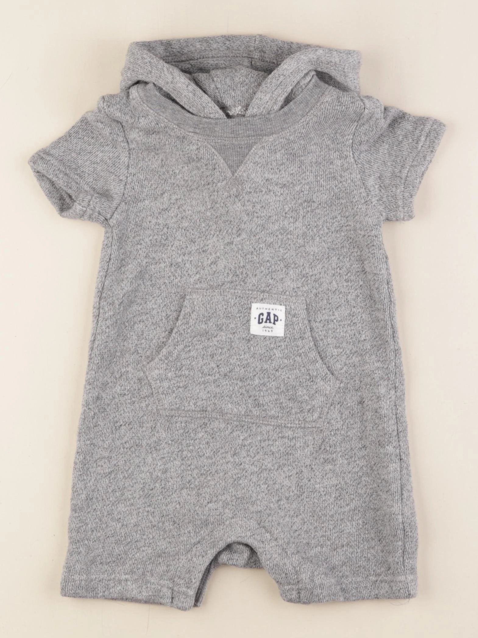 GAP - combinaison gris - 6/12 mois