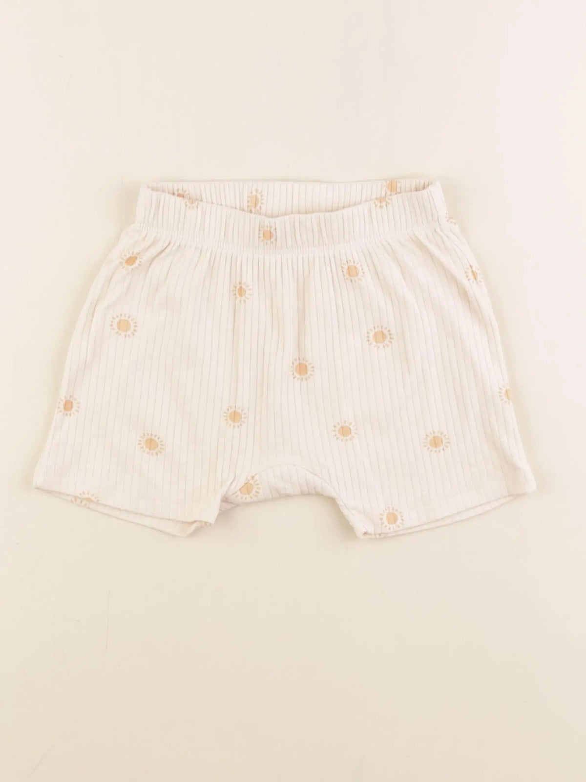H&M - short beige - 12/18 mois
