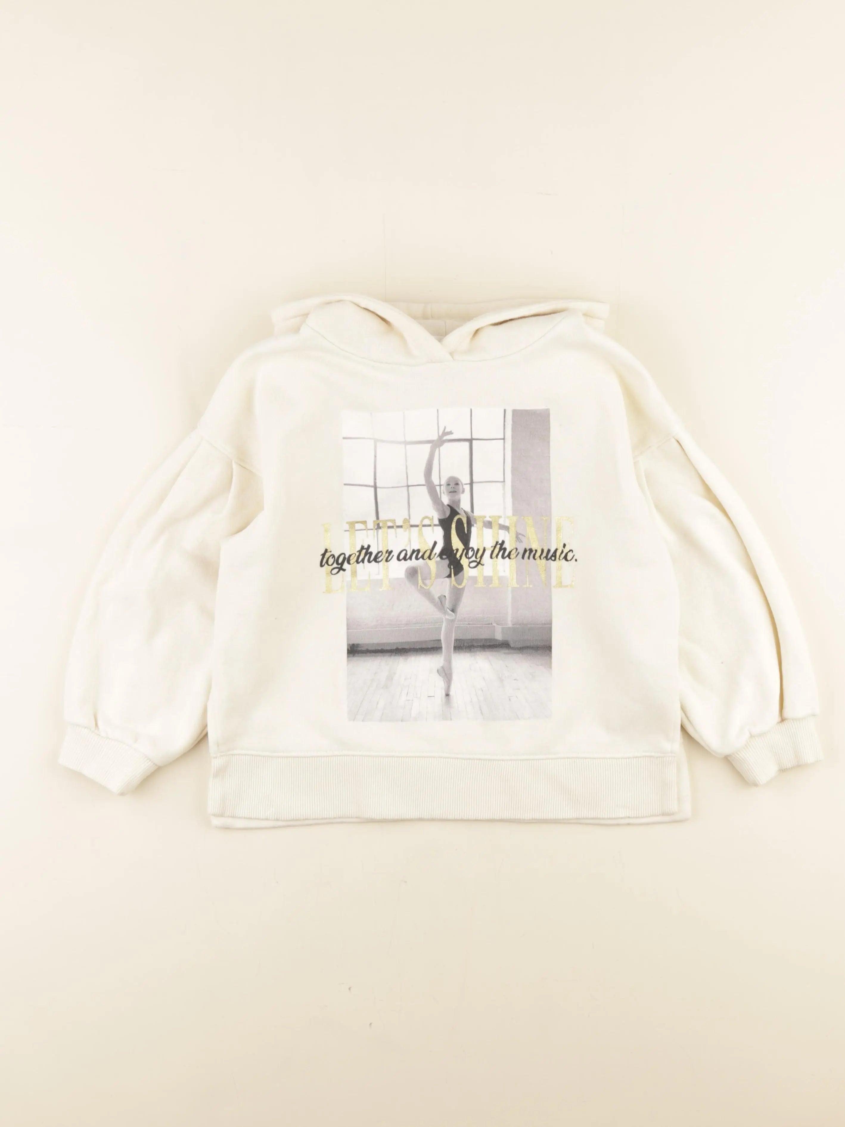 Zara - sweat beige - 7 ans