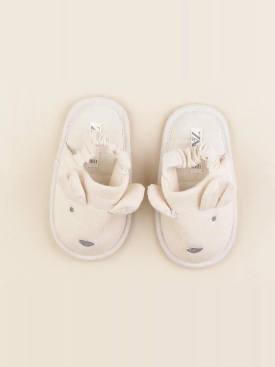 Zara - chaussons beige - pointure 20/21