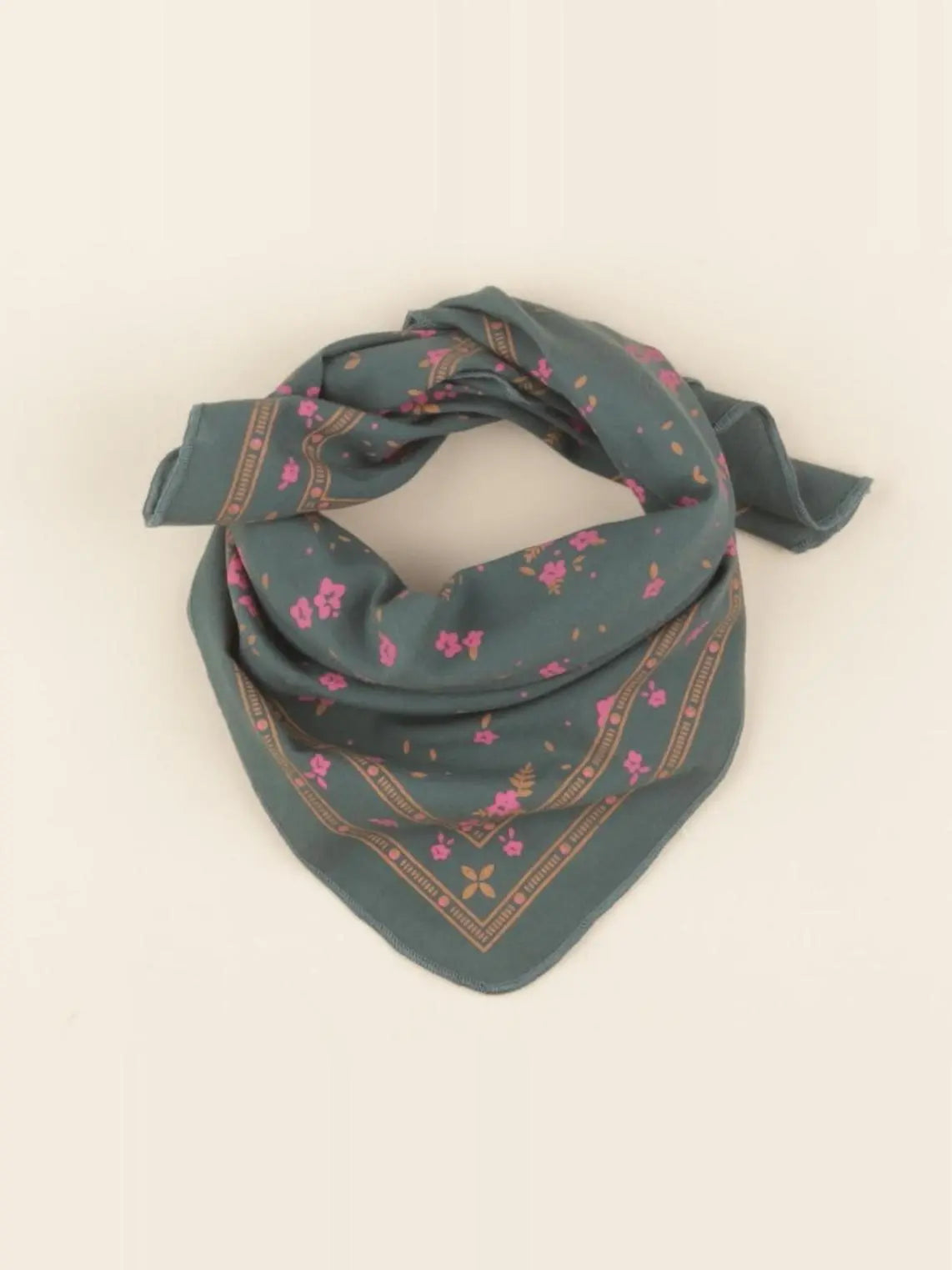 Foulard imprimé vert sapin 50x50 cm