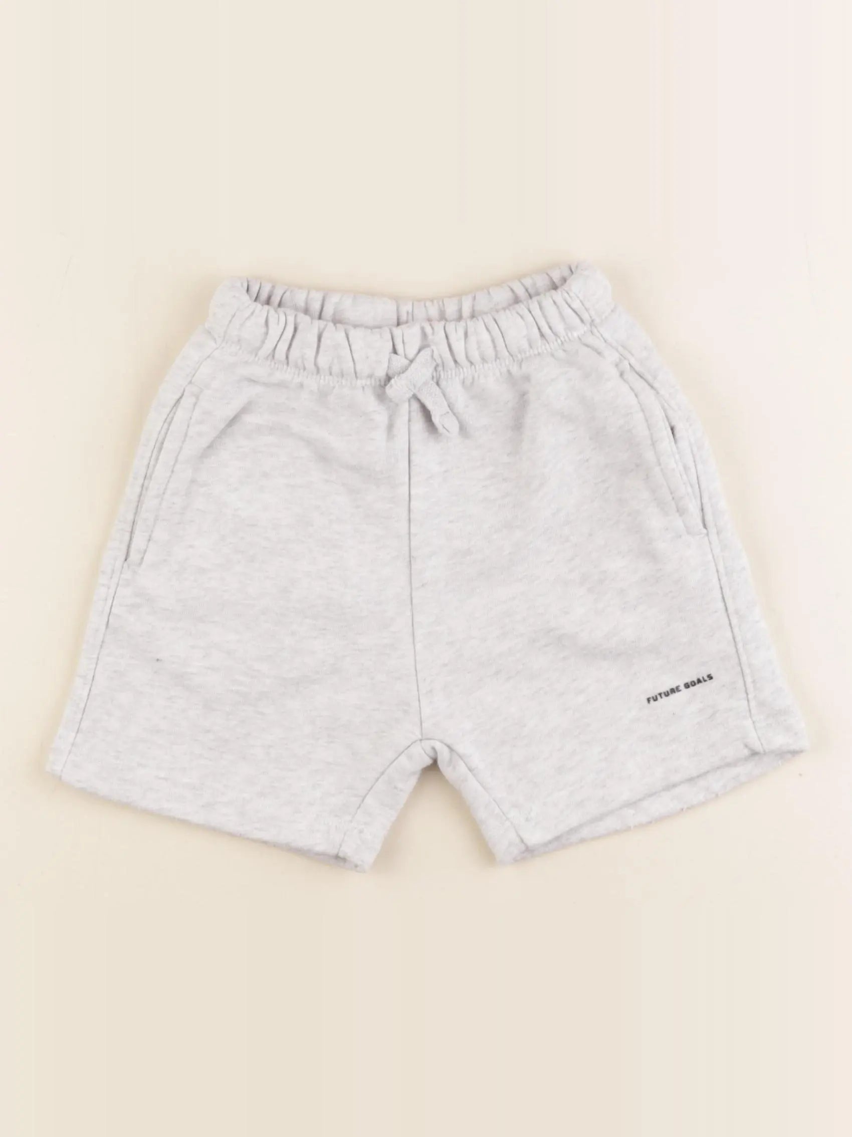 Zara - short gris - 4 ans