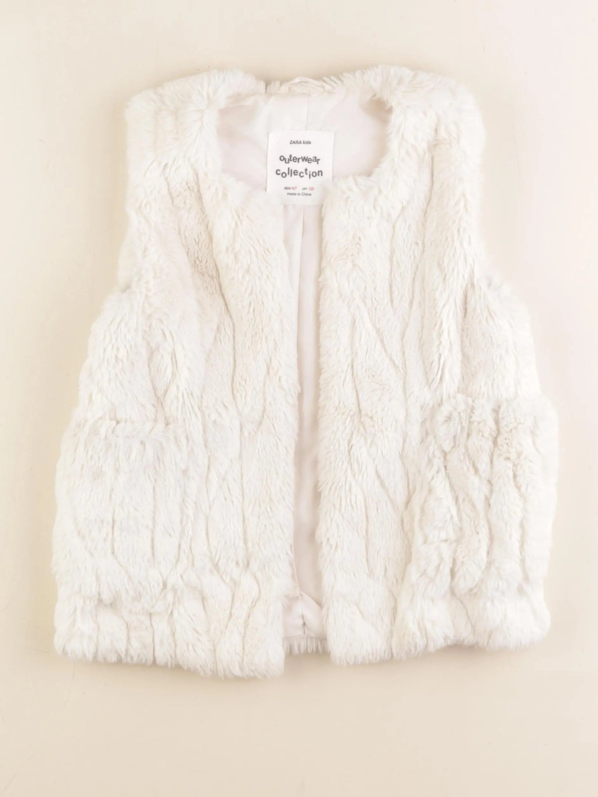 Zara - gilet blanc - 6/7 ans