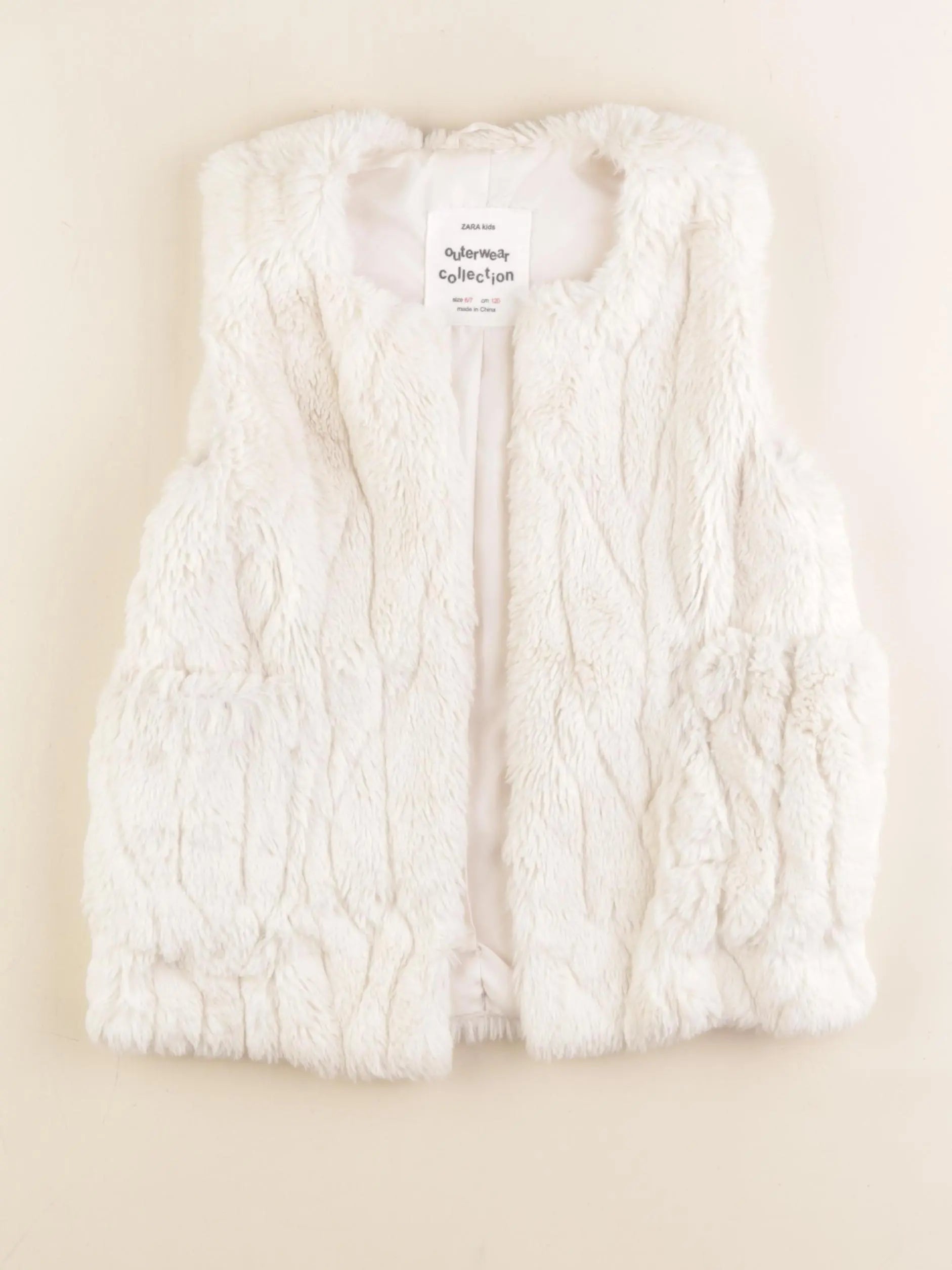 Zara - gilet blanc - 6/7 ans