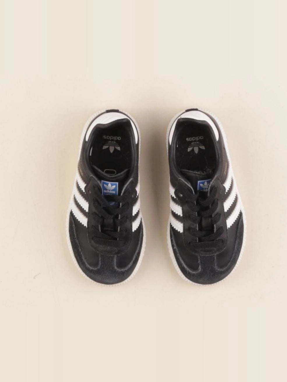 Adidas - baskets noir - pointure 22