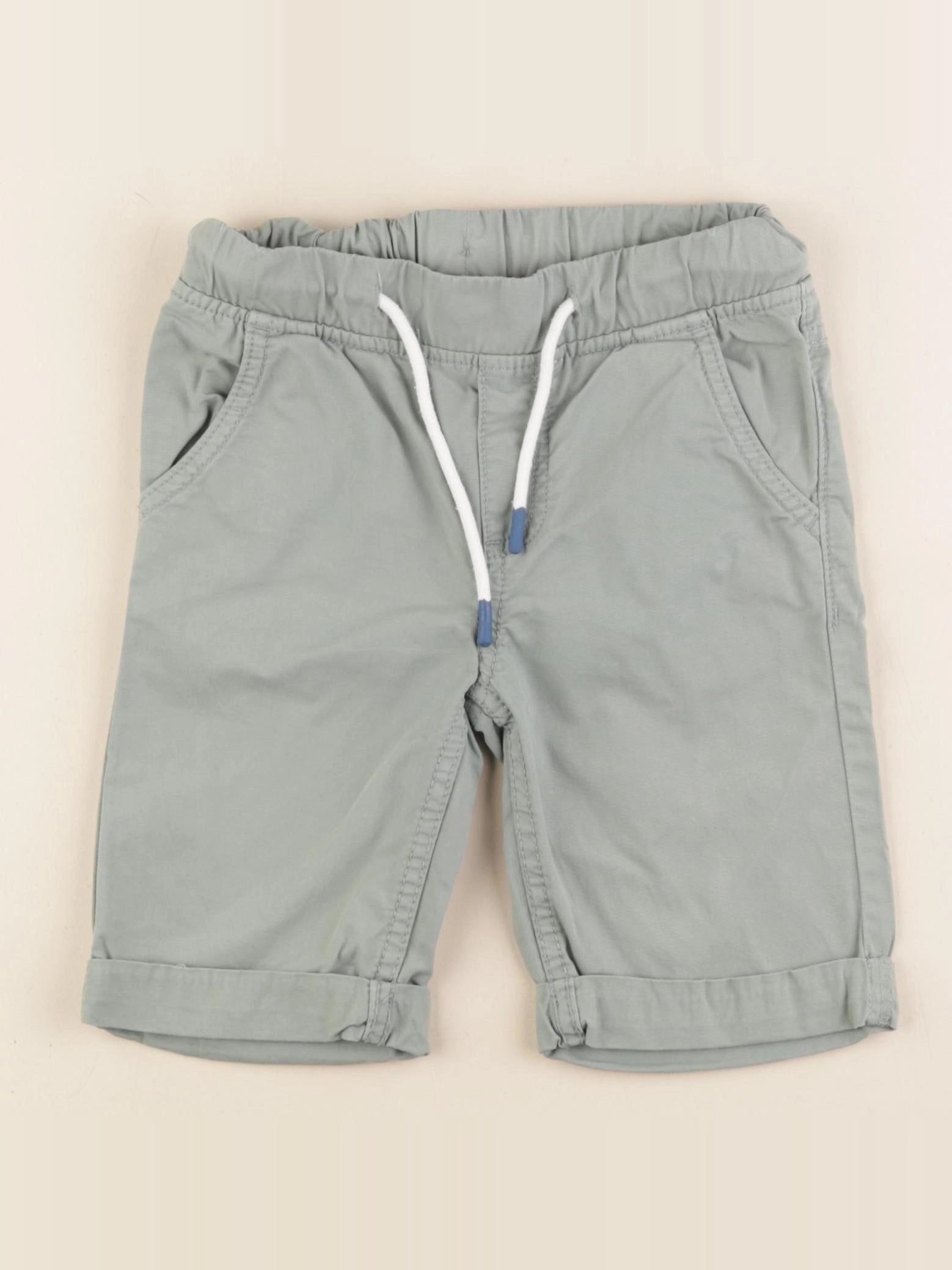 Vertbaudet - short vert - 6 ans