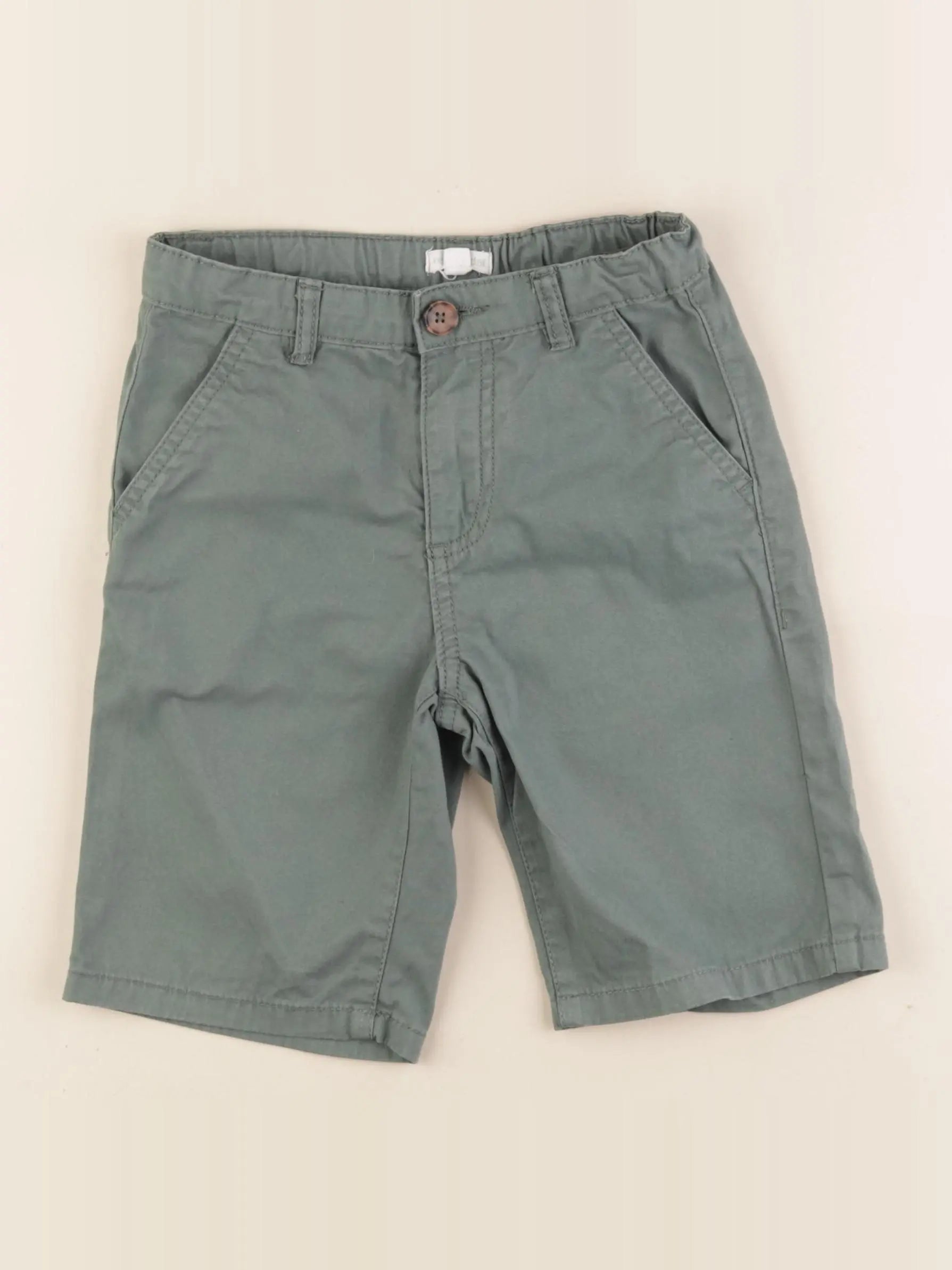 Vertbaudet - short vert - 6 ans