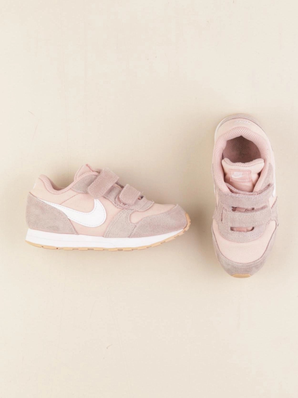 Nike - baskets rose - pointure 26