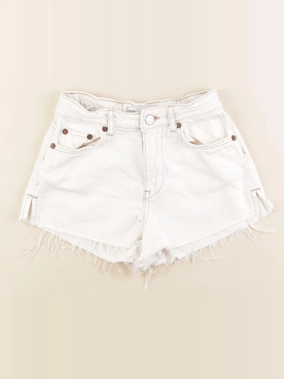 Zara - short beige - 9 ans