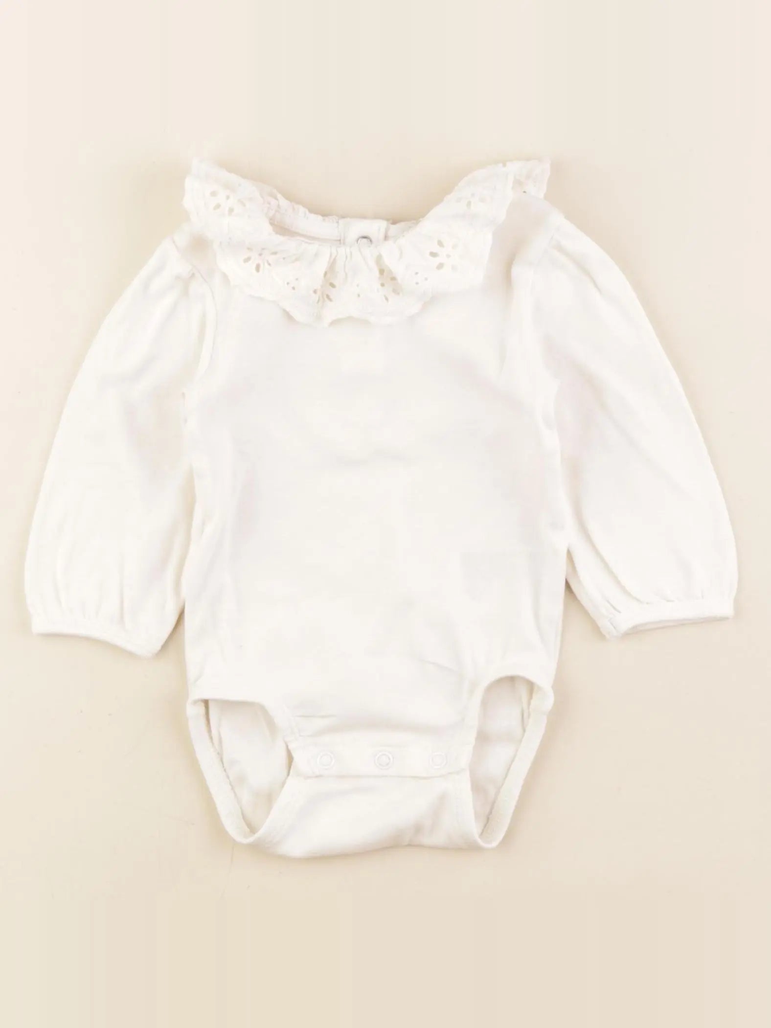 H&M - body à col beige - 4/6 mois