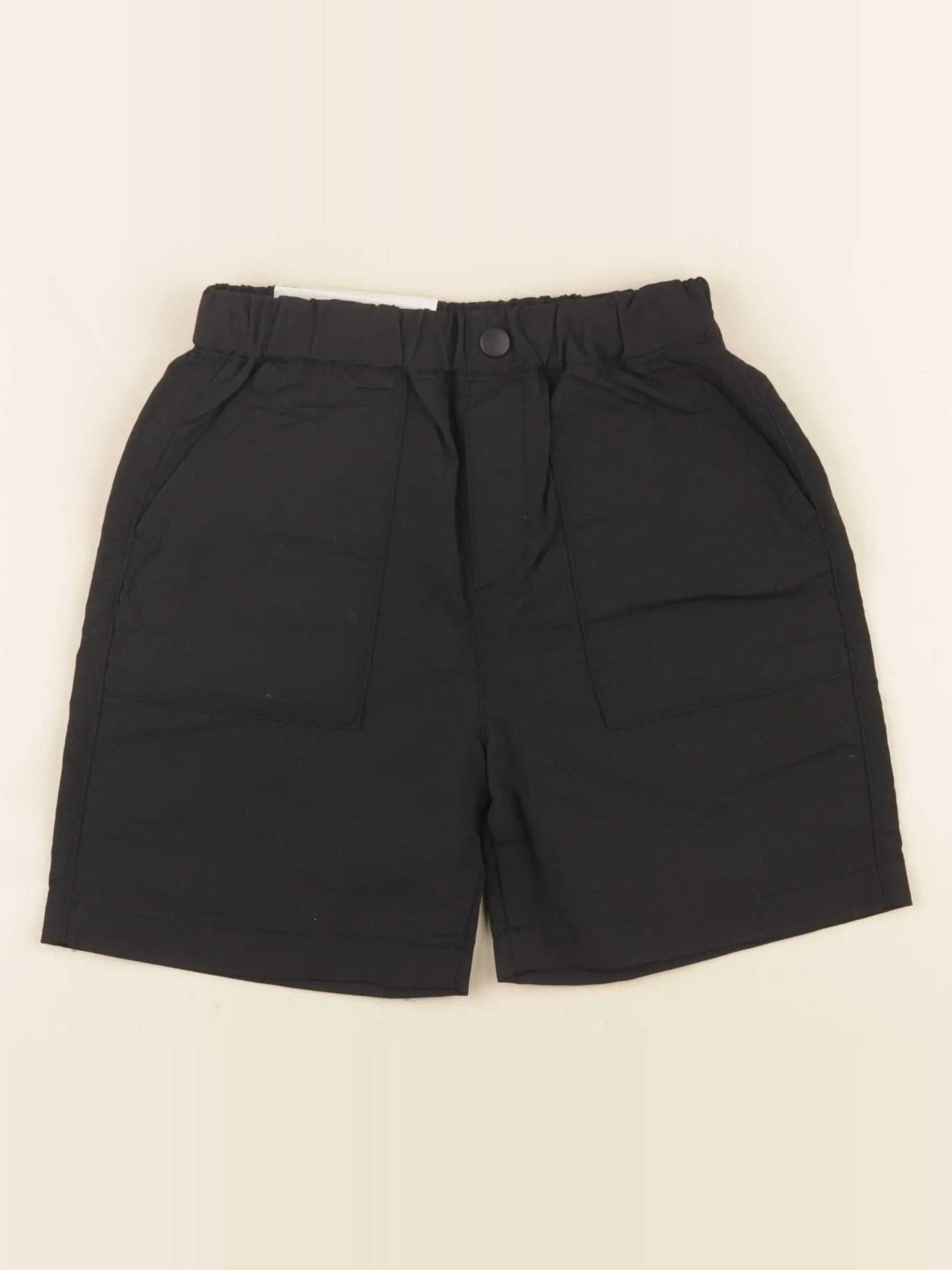 Uniqlo - short noir - 3/4 ans