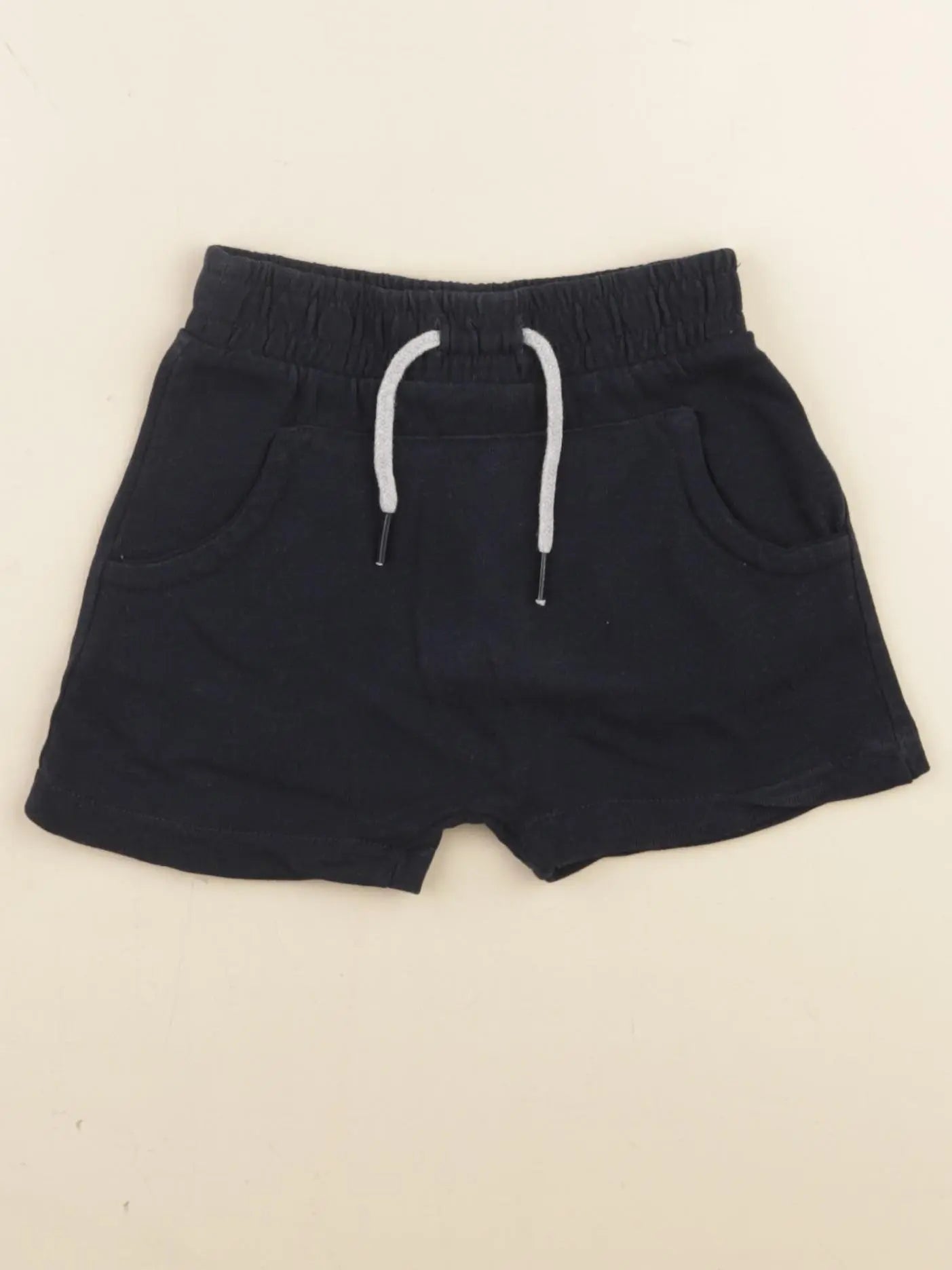 Vertbaudet - short noir - 18 mois