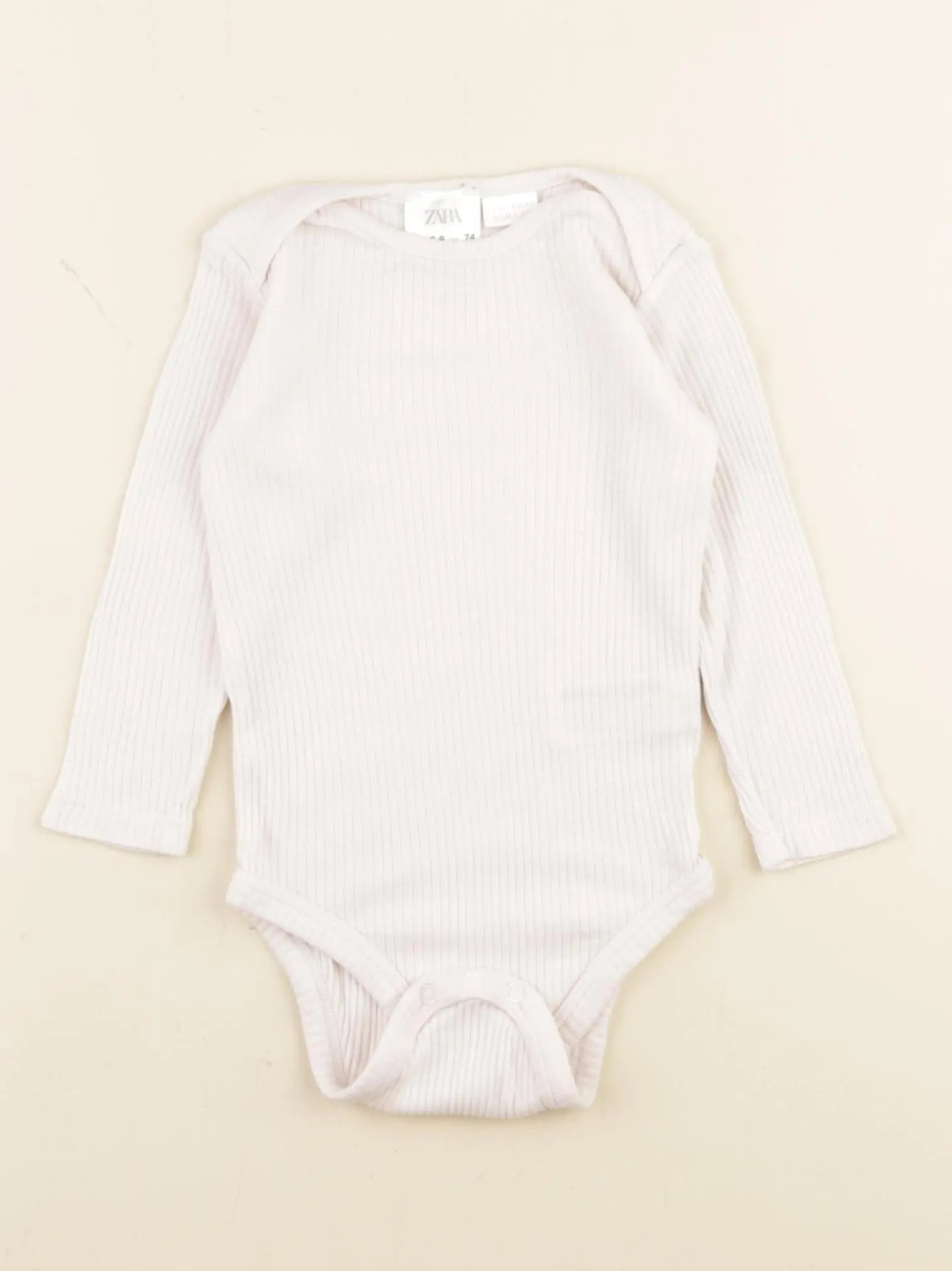 Zara - body beige - 6/9 mois