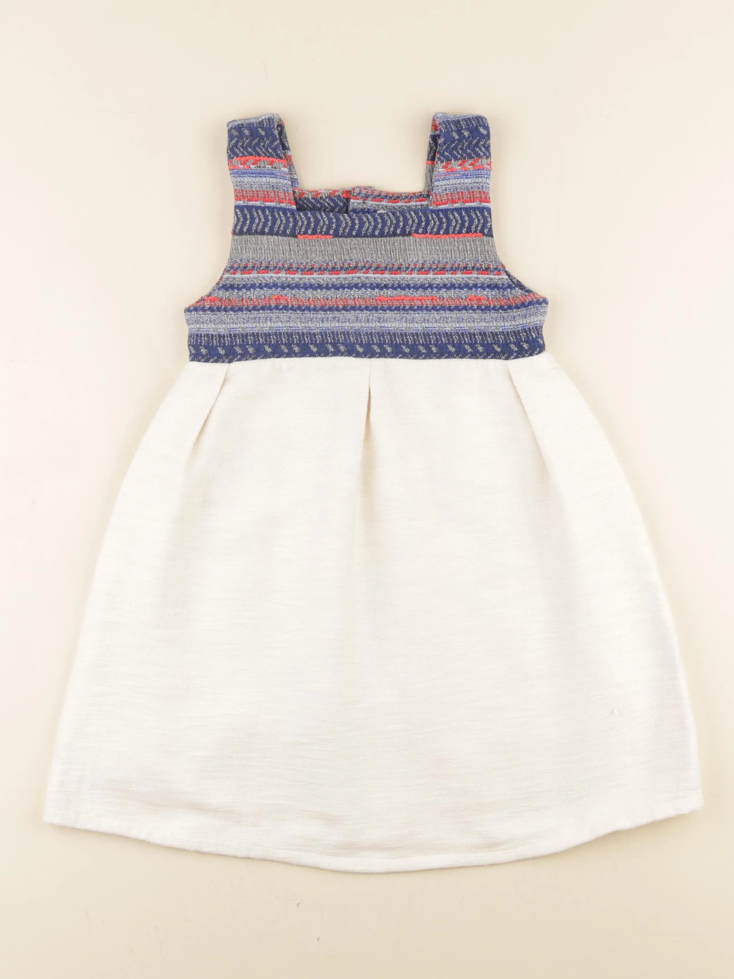 Bonnet à Pompon - robe beige - 8 ans