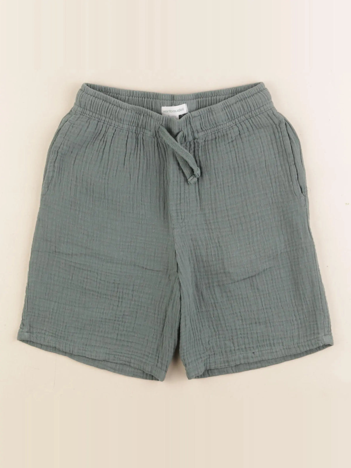 Vertbaudet - short vert - 8 ans