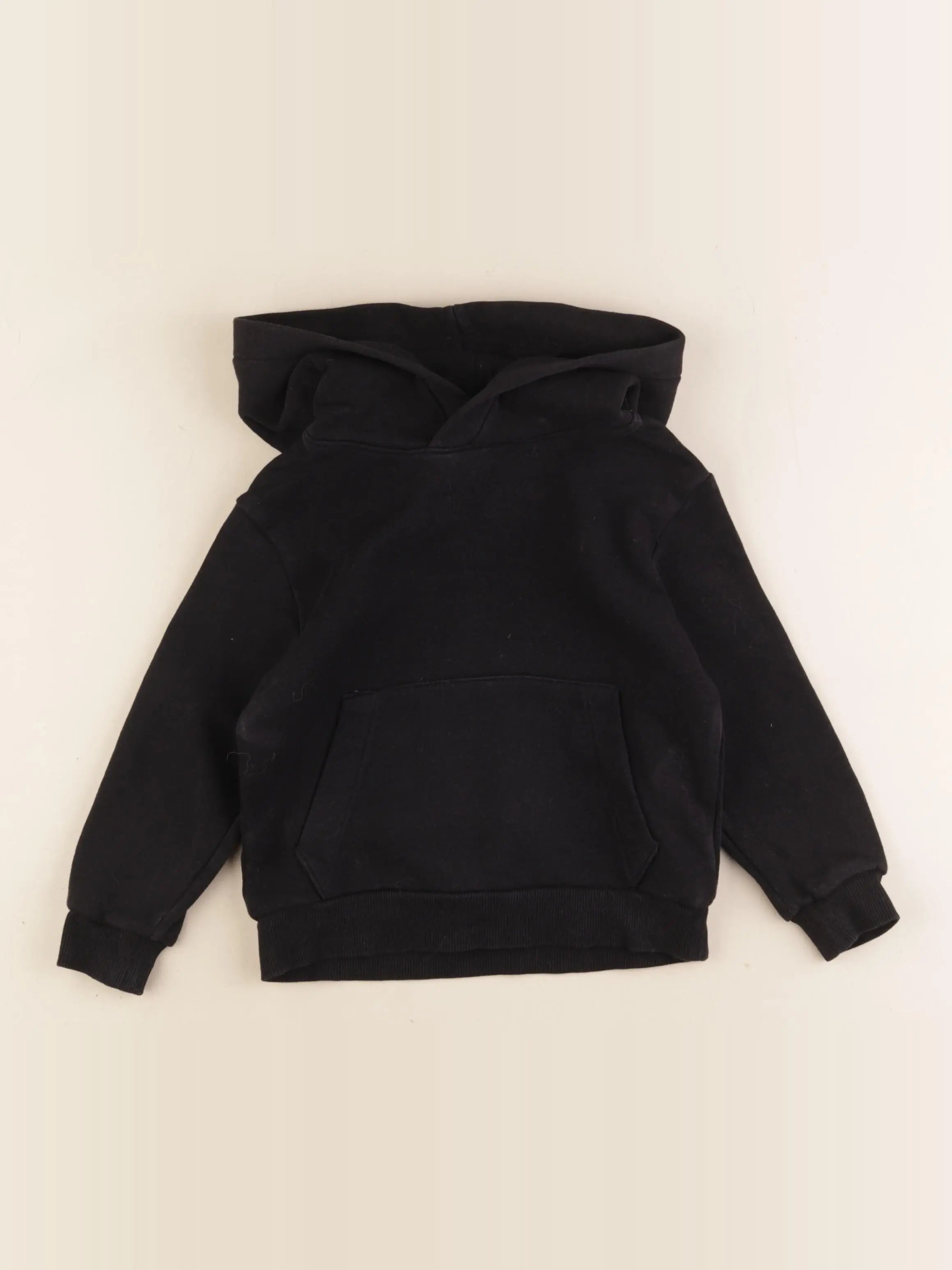 H&M - sweat noir - 3/4 ans
