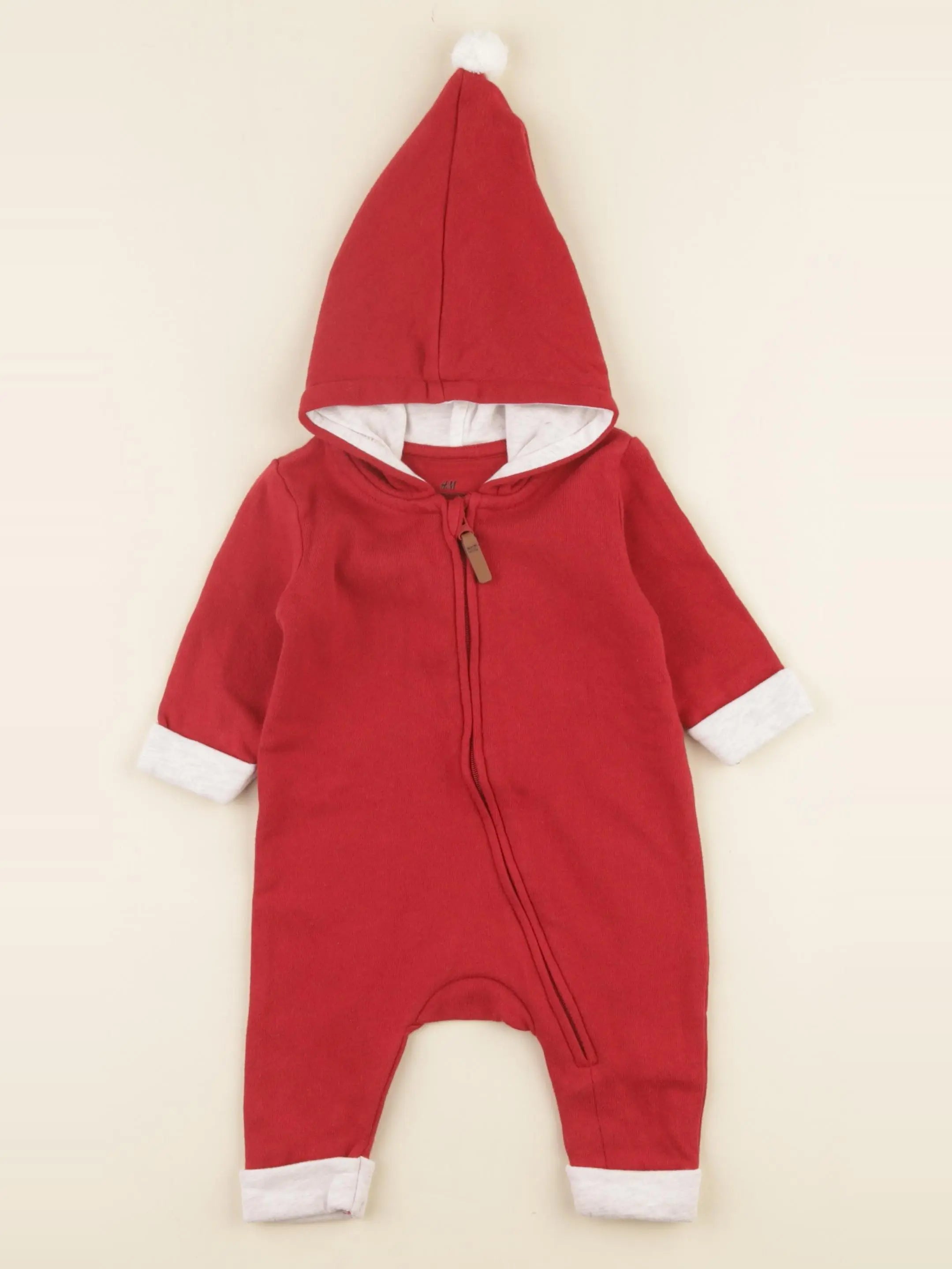 H&M - sur-pyjama rouge - 1/2 mois