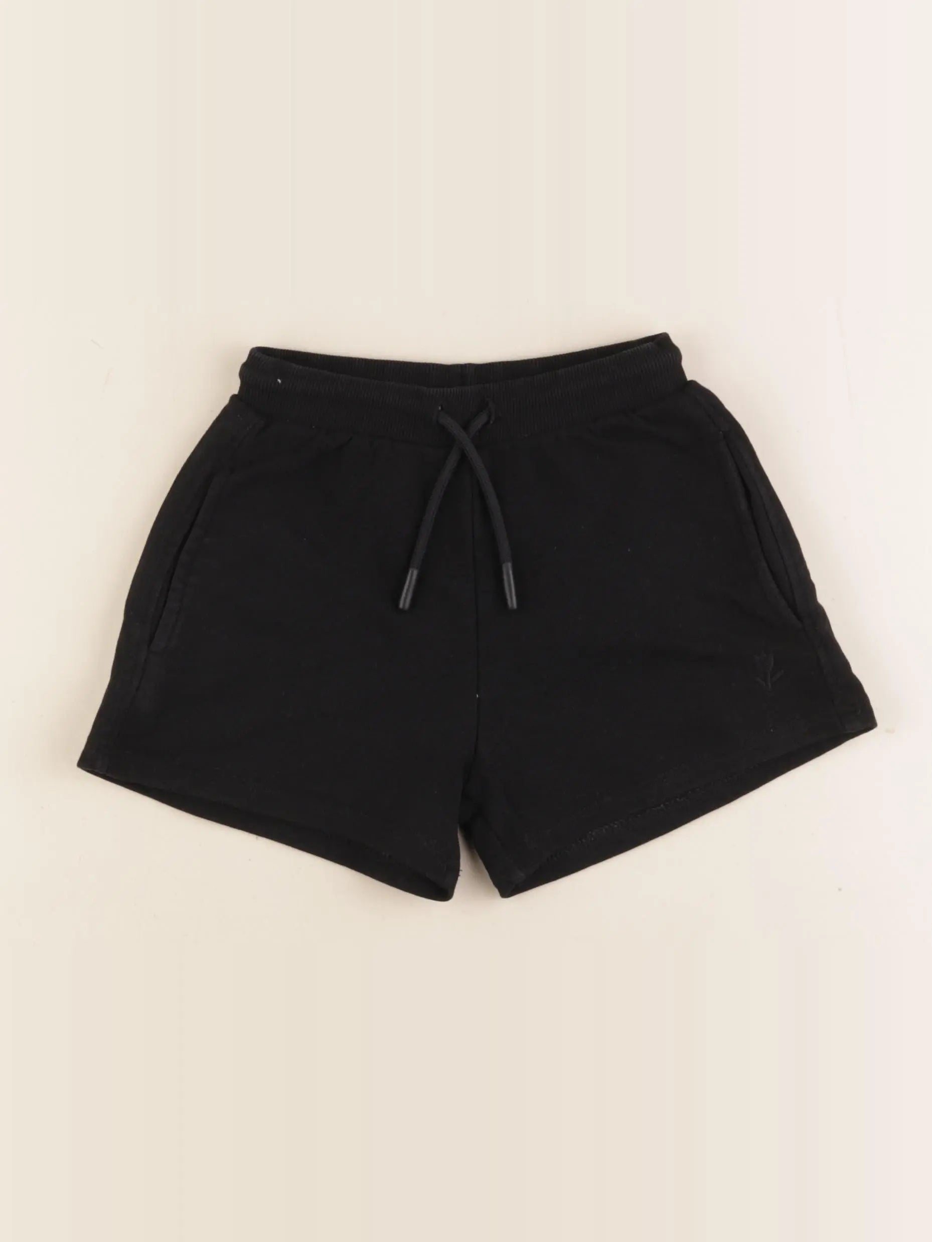 Zara - short noir - 5 ans