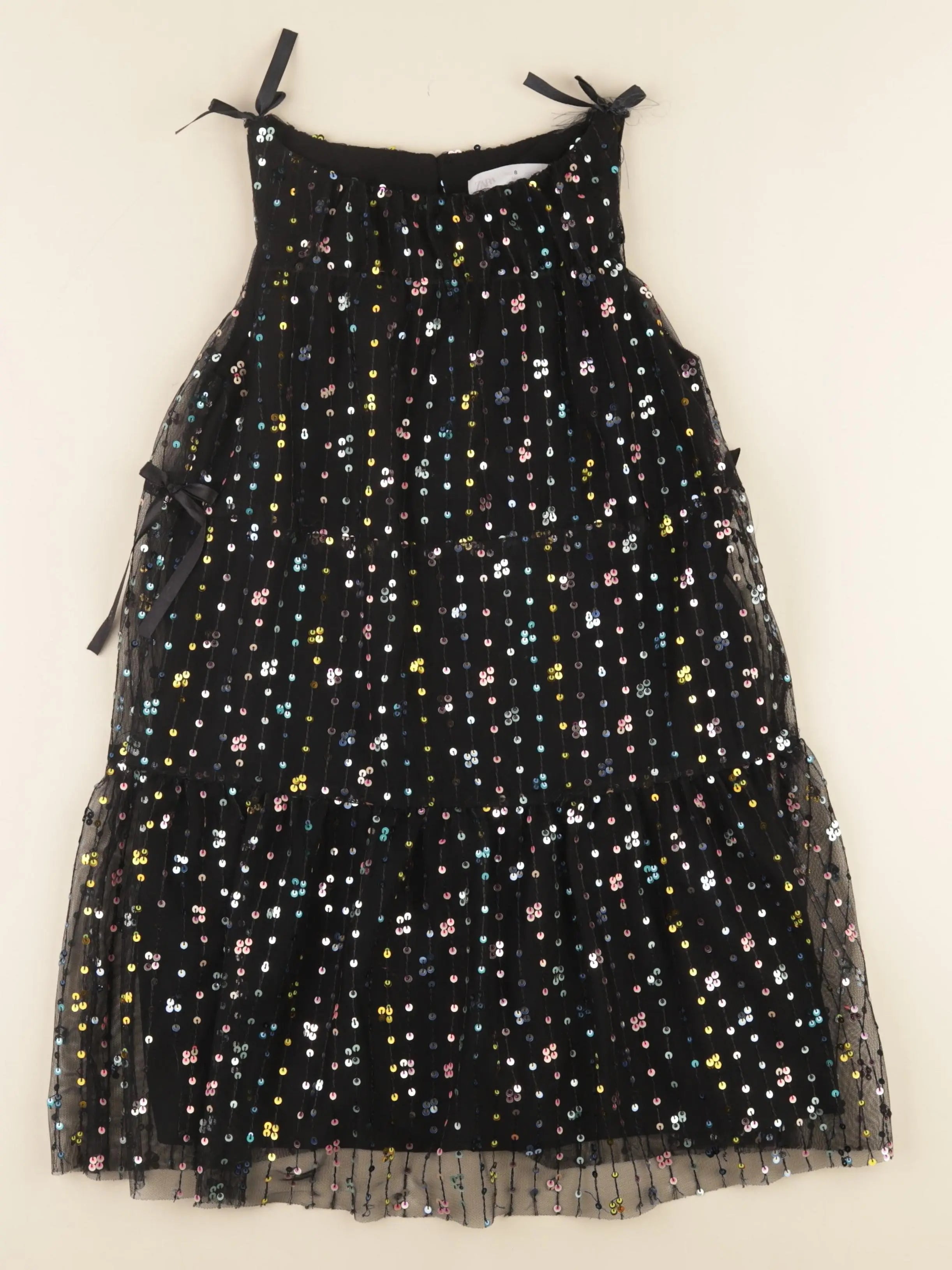 Zara - robe noir - 8 ans