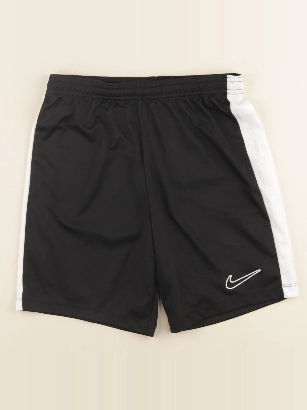 Nike - short noir - 10/12 ans