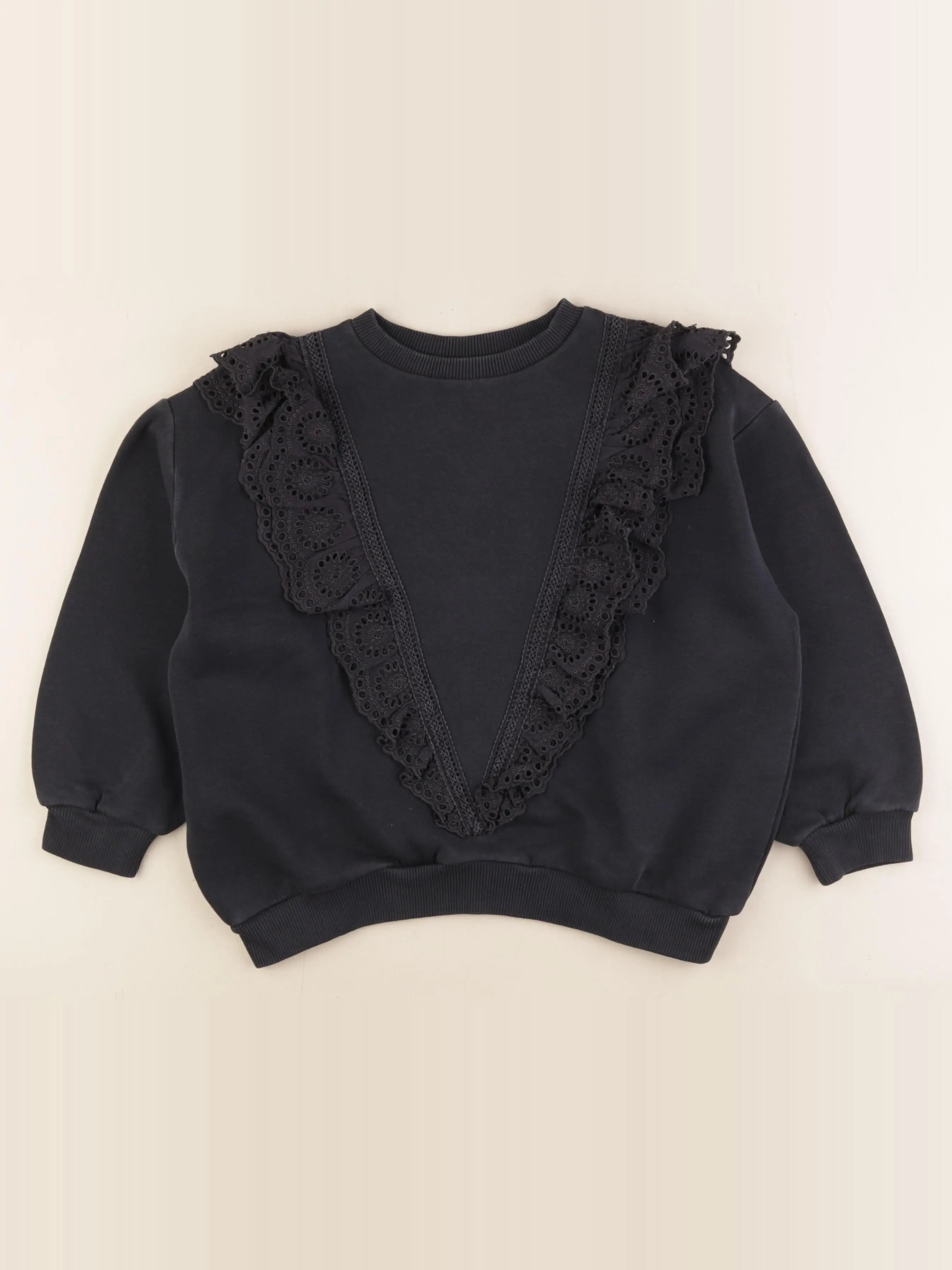 Zara - sweat noir - 8 ans