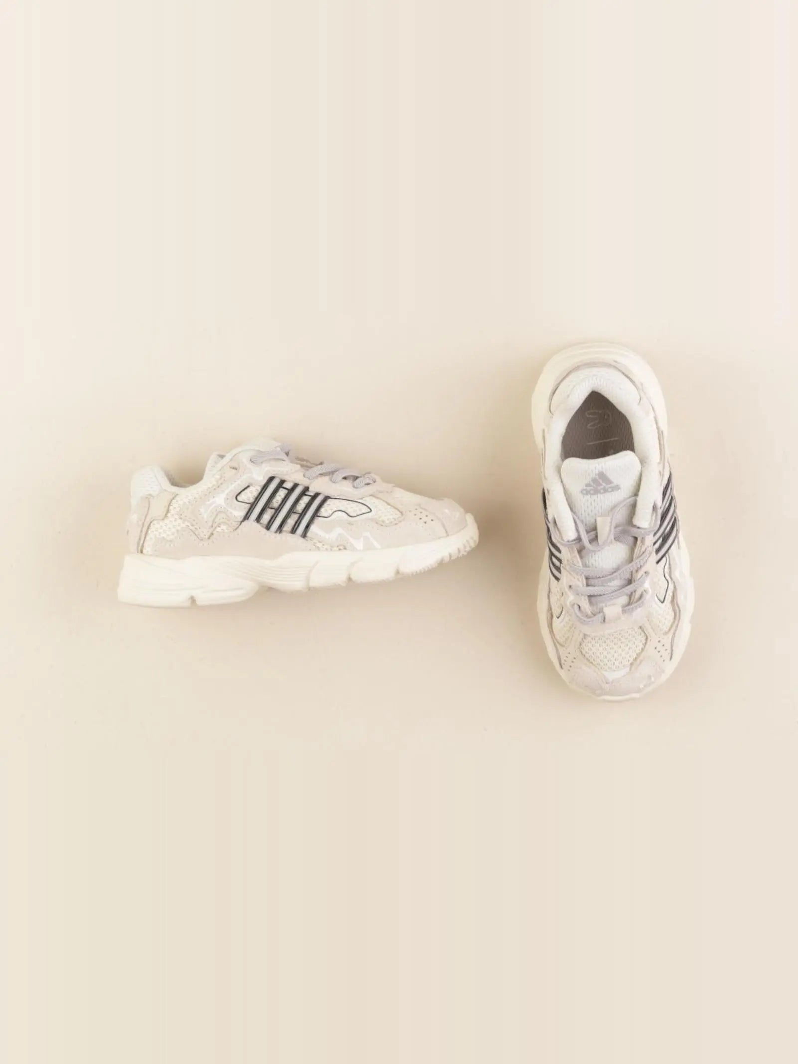 Adidas - baskets beige - pointure 25/26