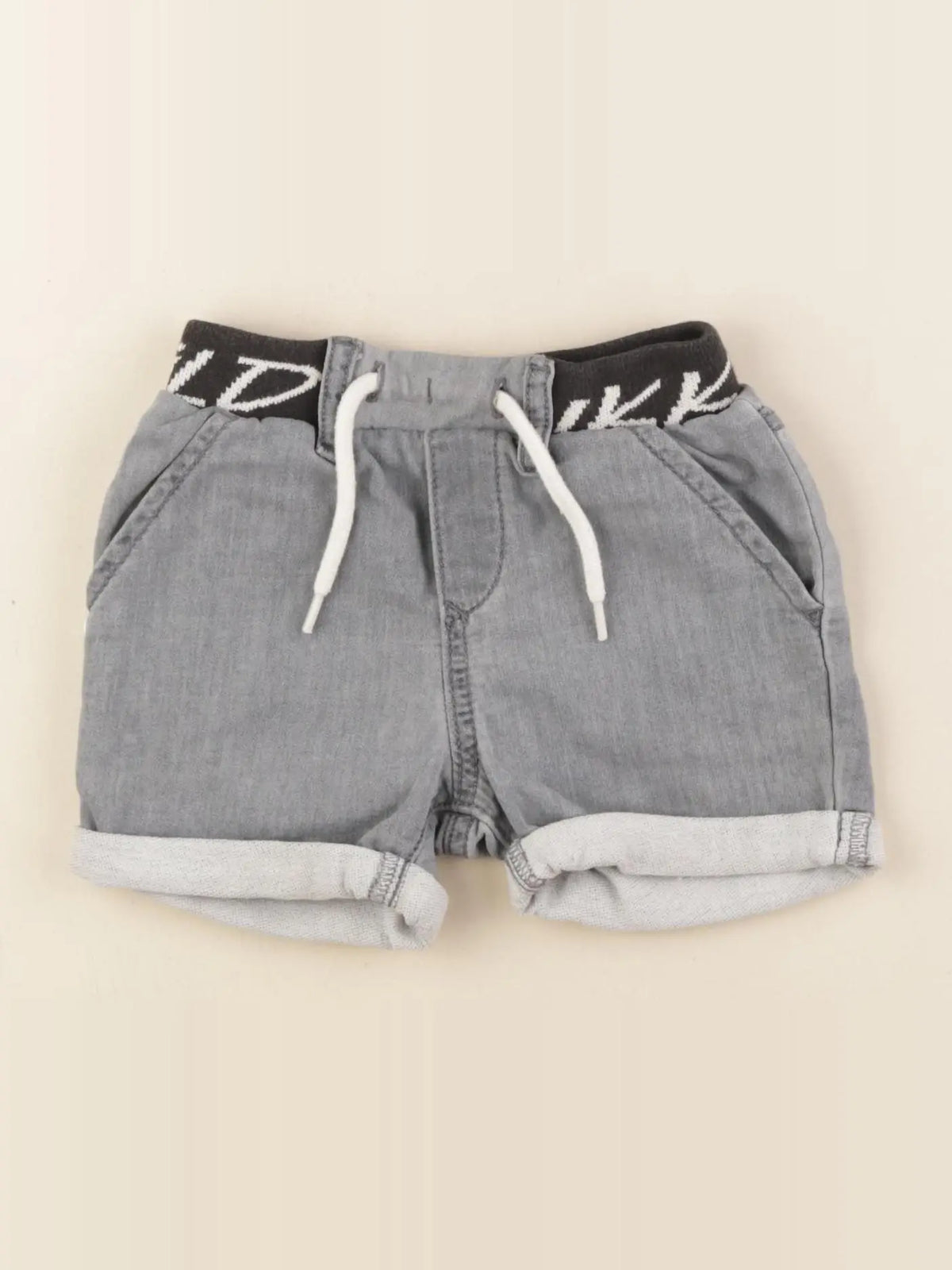 IKKS - short gris - 18 mois