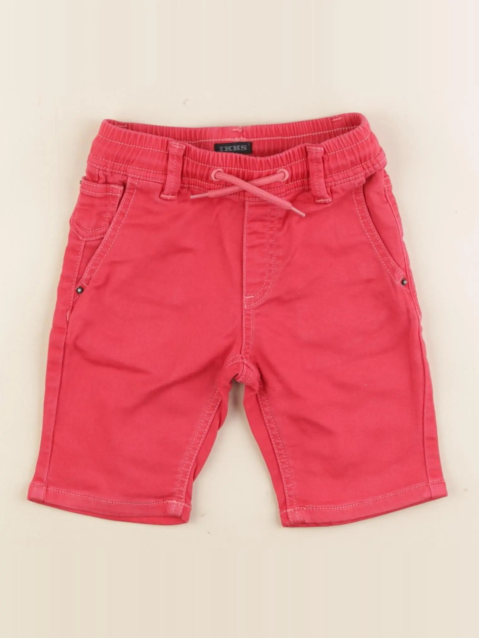 IKKS - short rouge - 3 ans