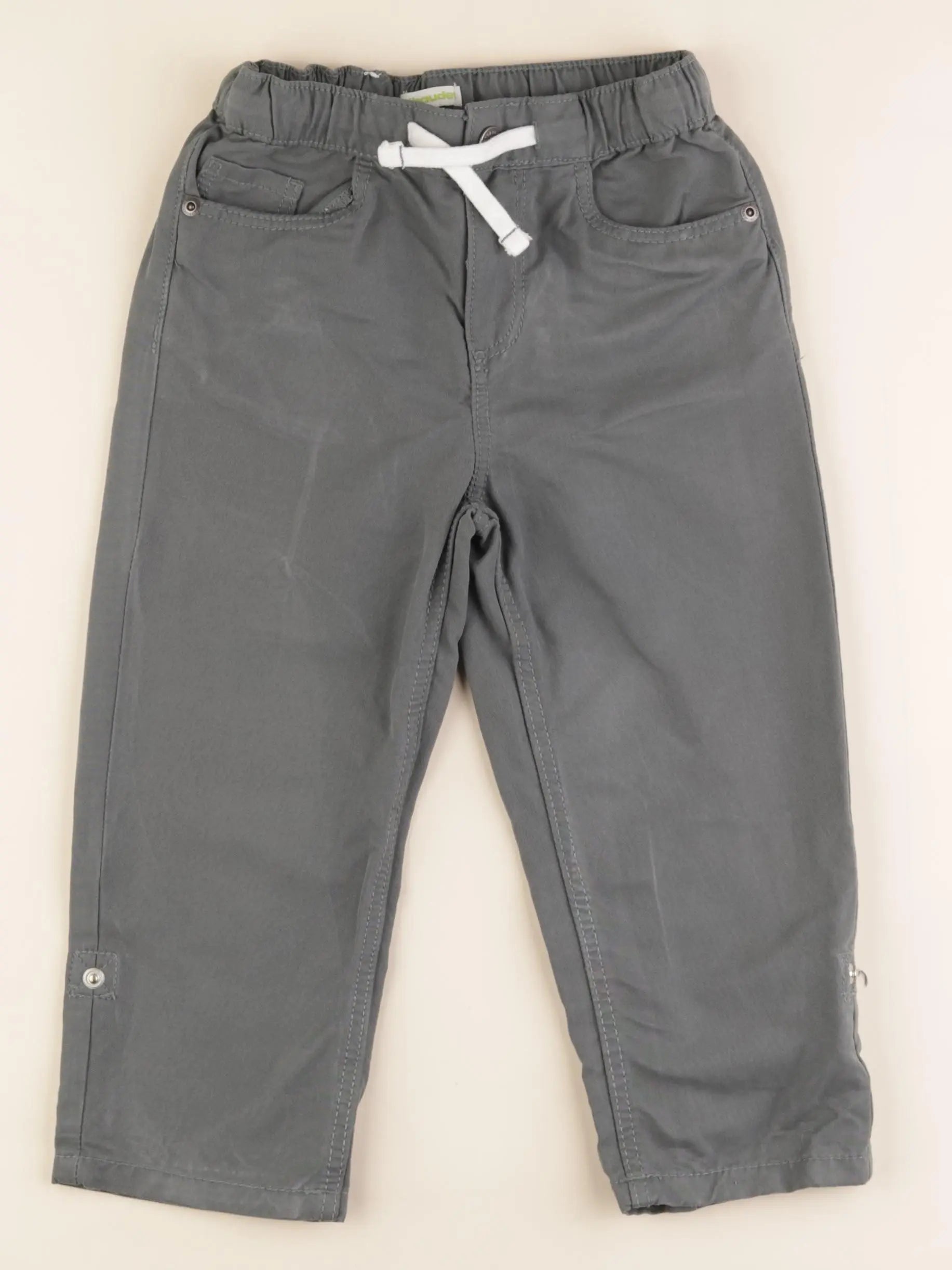 Vertbaudet - pantacourt vert - 7 ans